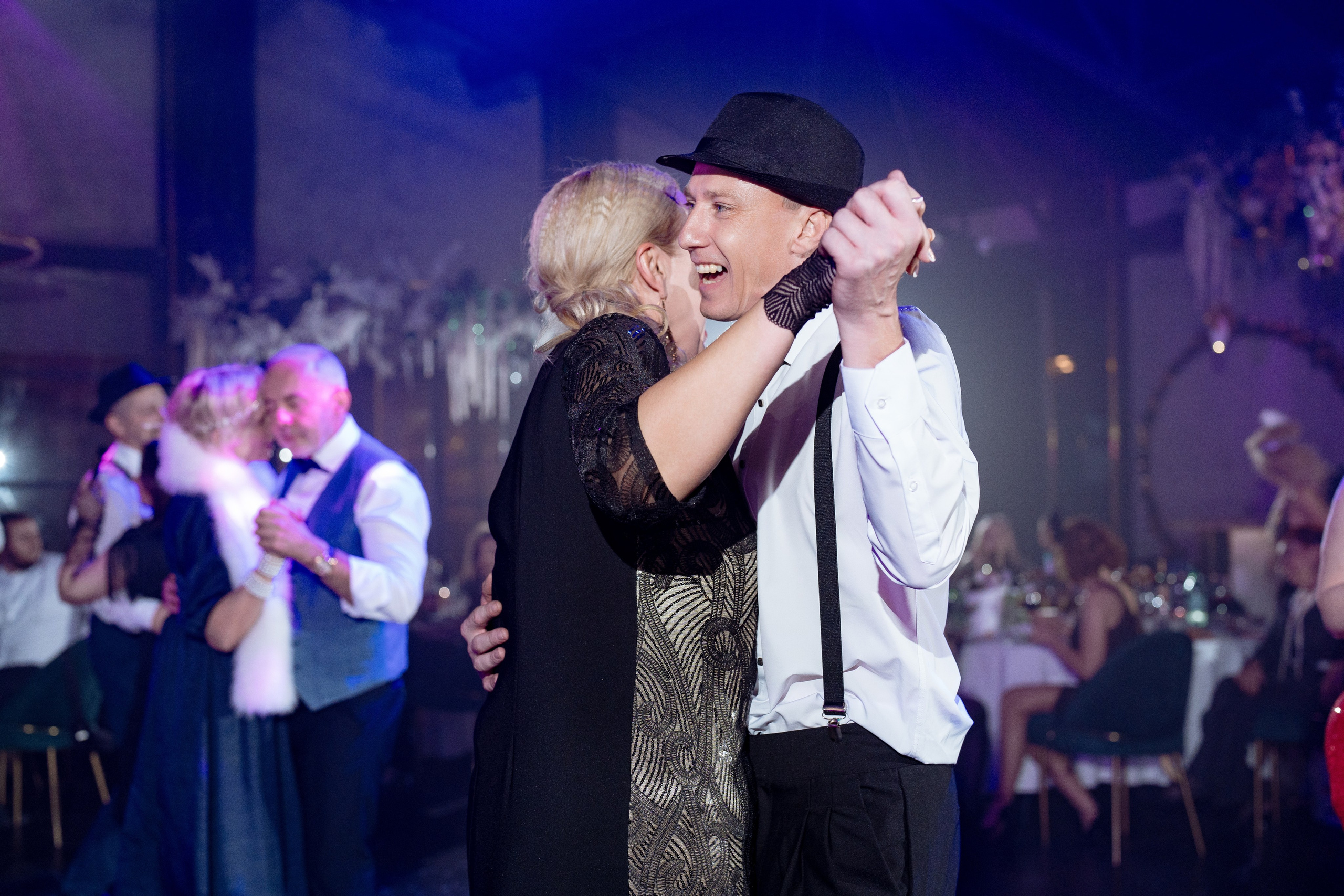 Альбион Тур