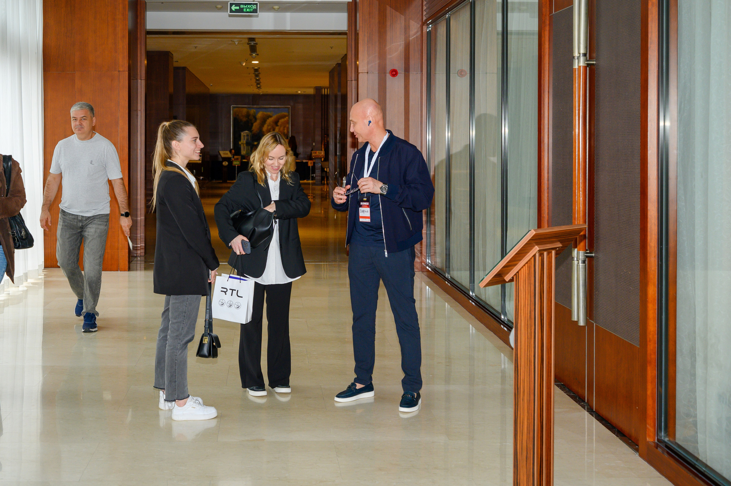 Репортажная съемка с открытия магазина. Фотоуслуги, услуги фотографа, фотографирование важных событий