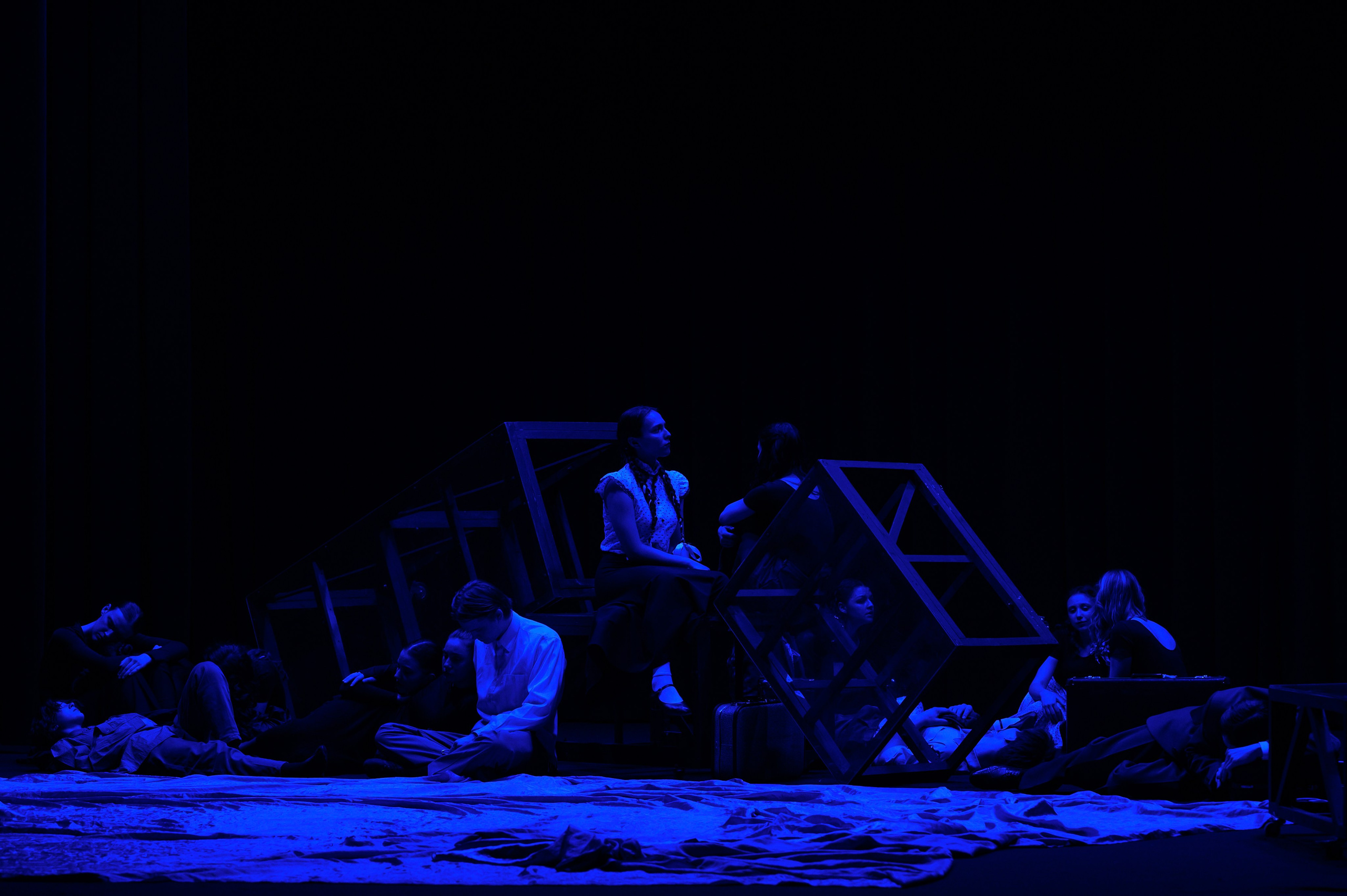 Молодая гвардия. Фотоуслуги, услуги фотографа, фотографирование важных событий