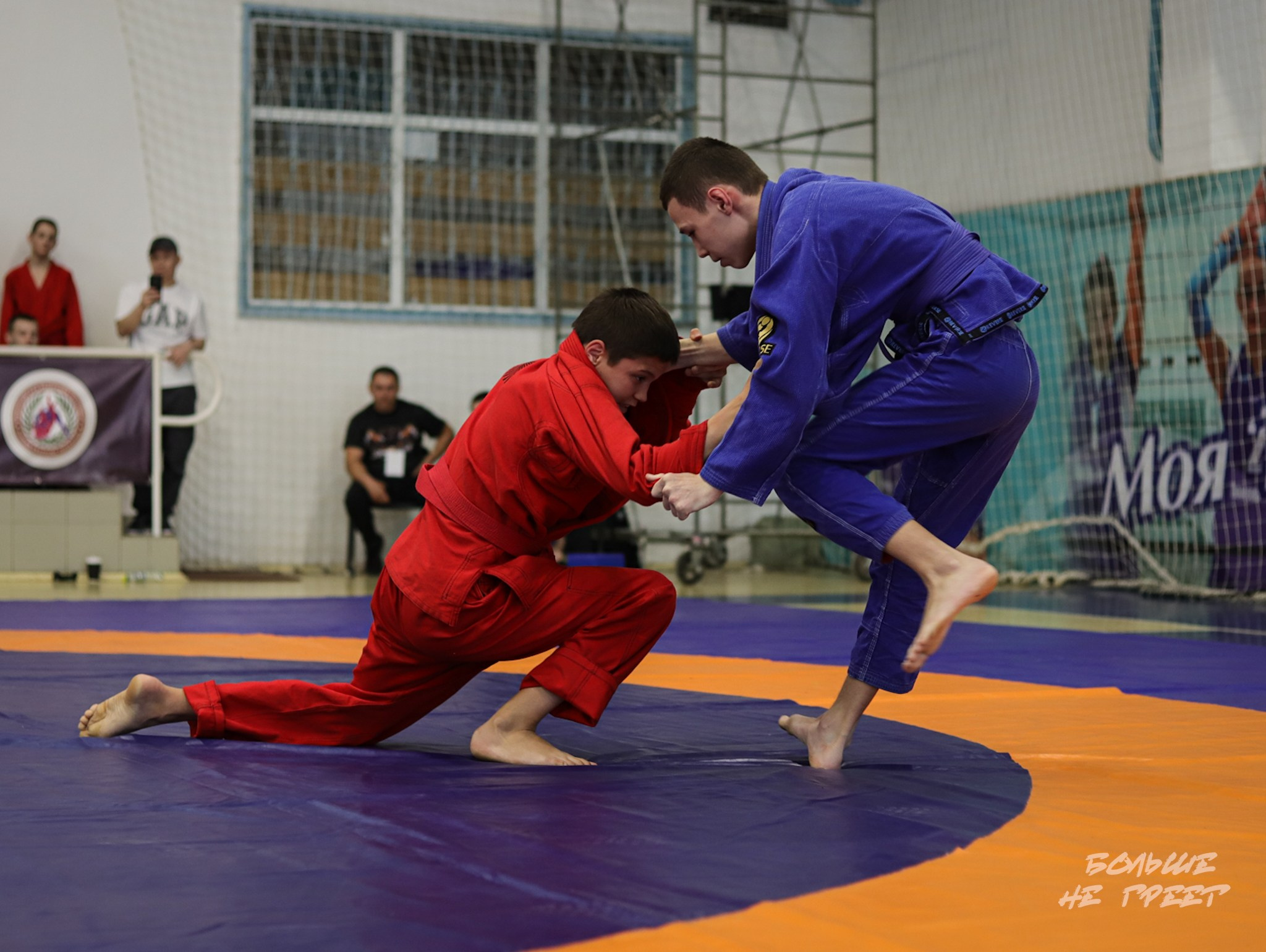 ПЕРВЕНСТВО УРФО ПО СПОРТИВНОЙ БОРЬБЕ ГРЭППЛИНГ И ГРЭППЛИНГ-ГИ. Больше не греет