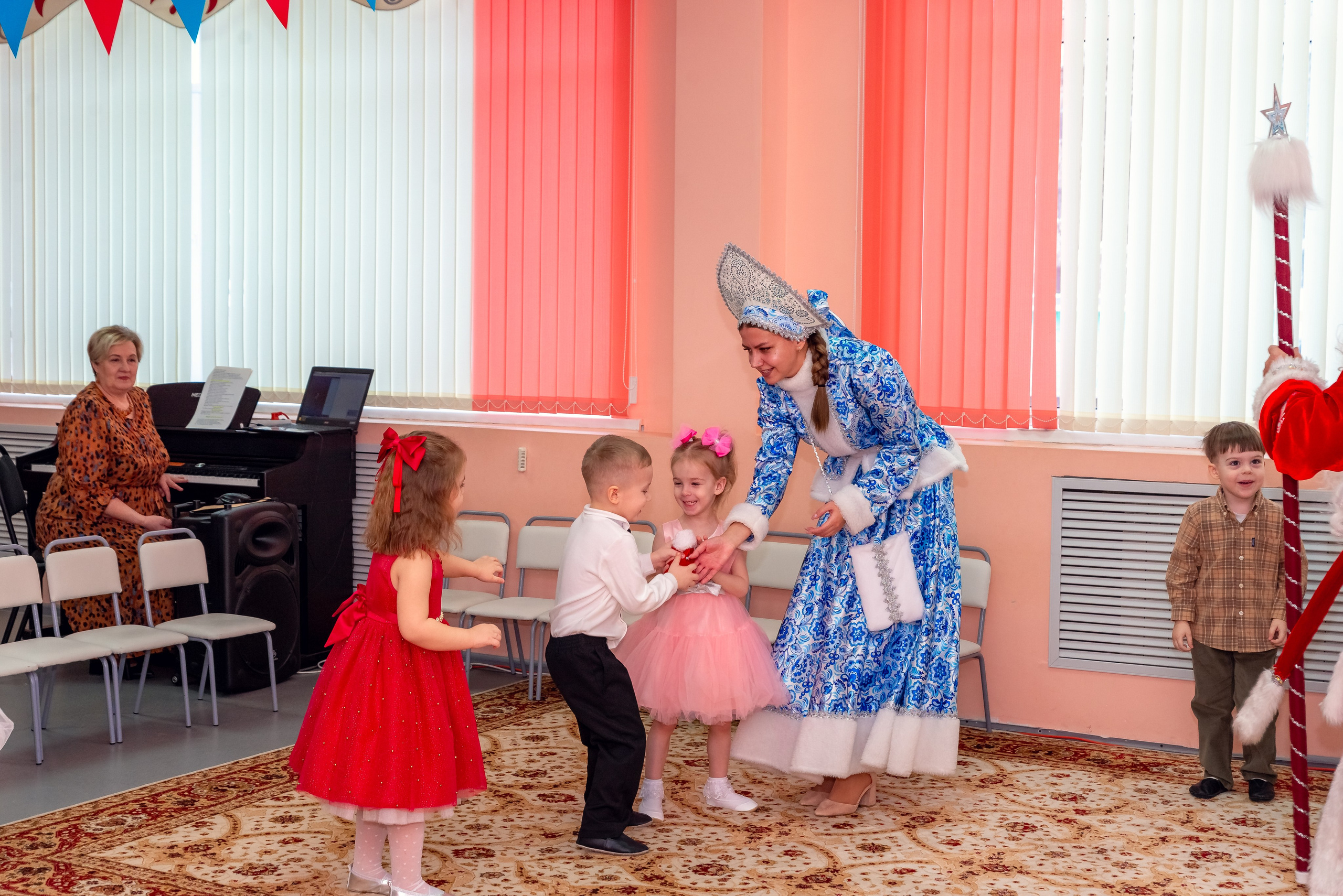 Утренник в саду. Фотограф Крещение Венчание Москва