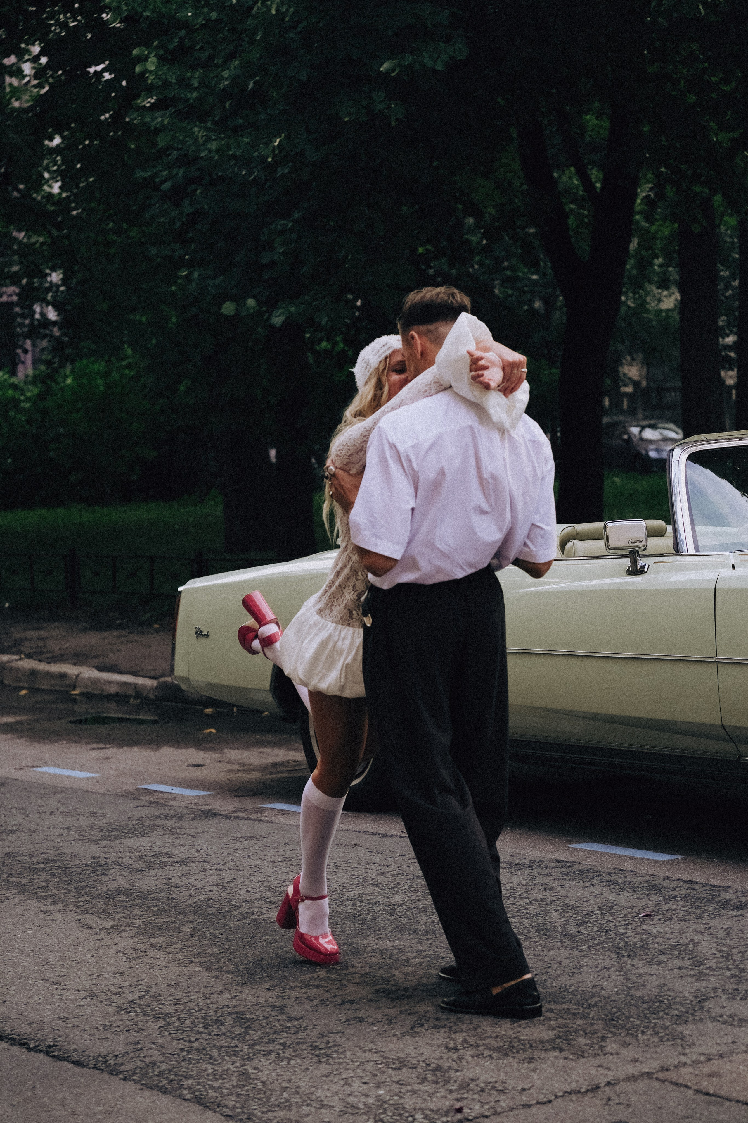 СВАДЕБНАЯ СЬЕМКА С КАБРИОЛЕТОМ В САНТК-ПЕТЕРБУРГЕ НА ПЕТРОГРАДКЕ В ОТЕЛЕ ПАНОРАМИКА. Профессиональный фотограф, Санкт-Петербург — Виктория Богомолова