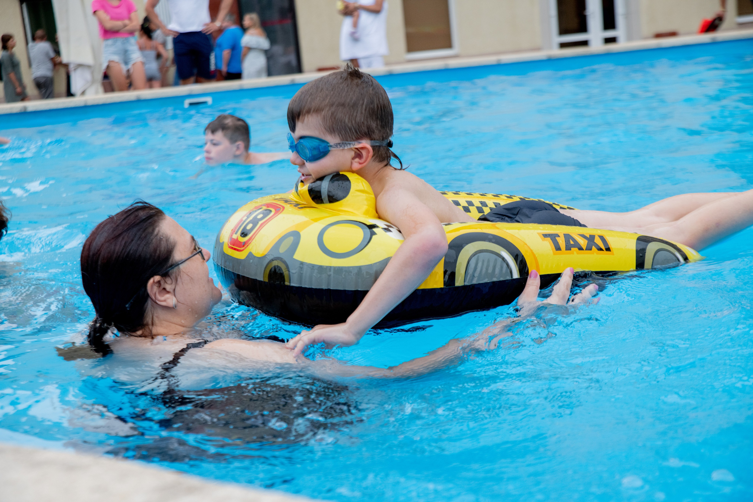 Семейная фотография. Арт студия «Пегас». Фото- и видео- съемка