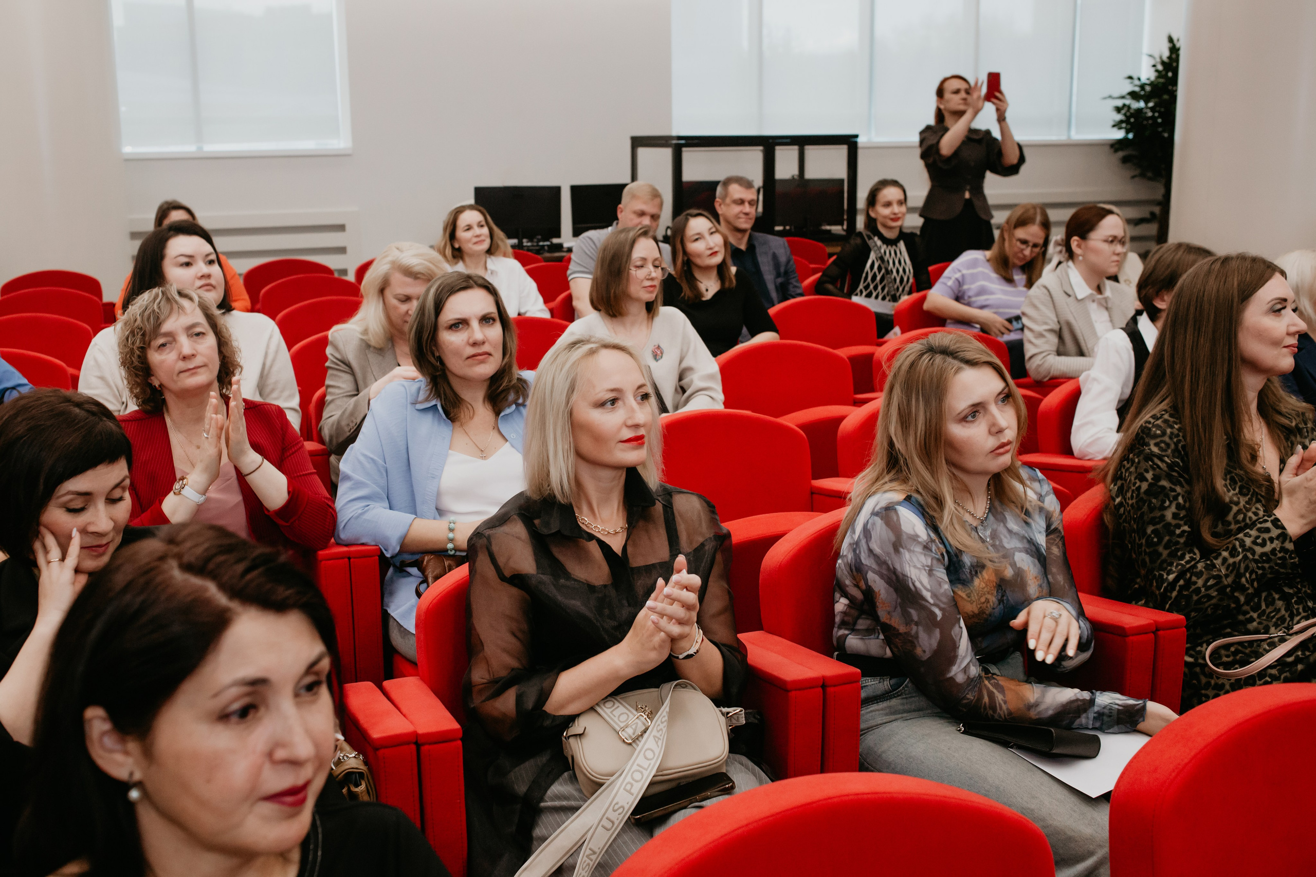 Конференция. Сила объединения. Фотограф в Челябинске Ополихина Анна