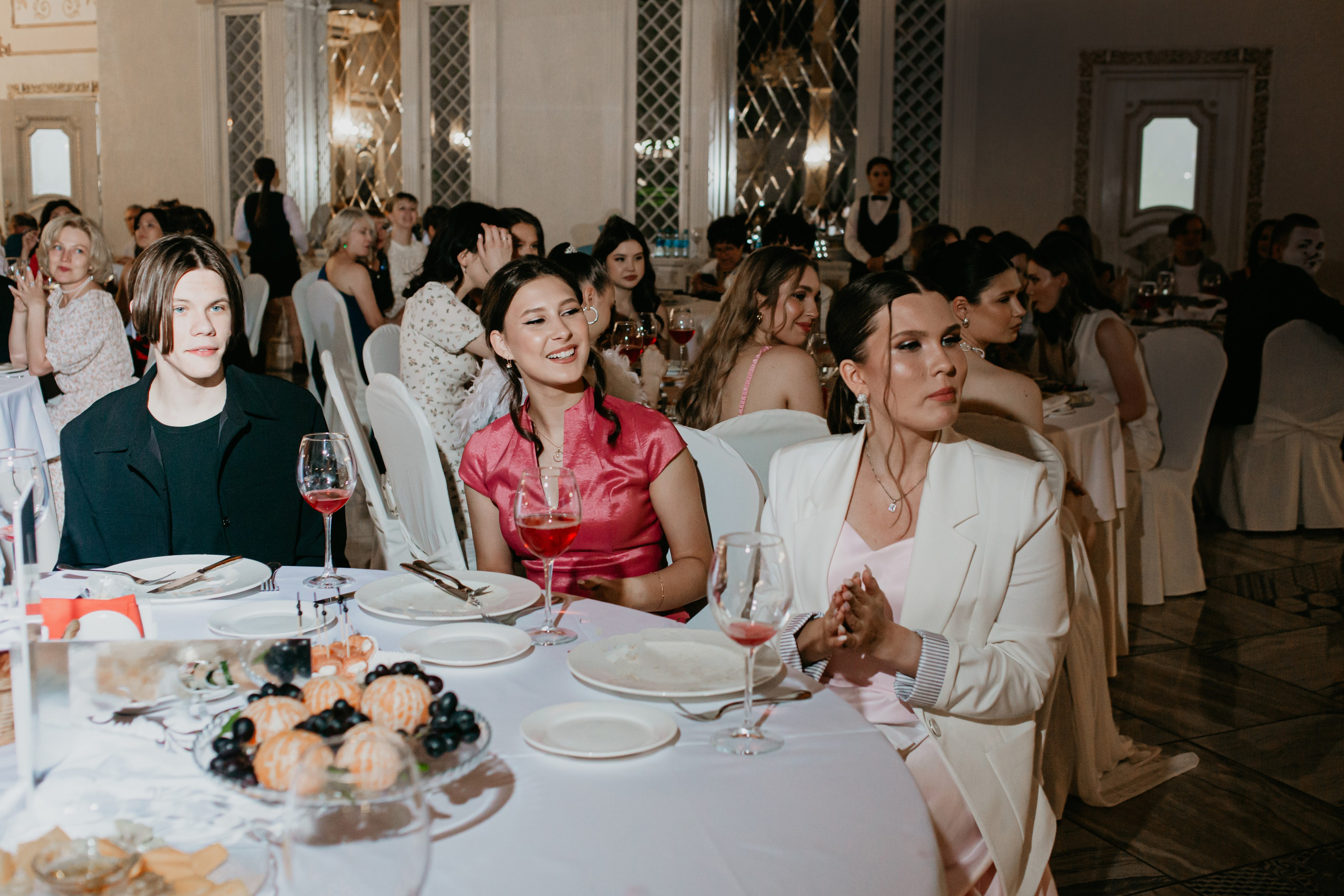 Выпускной. 11 лицей. Фотограф в Челябинске Ополихина Анна