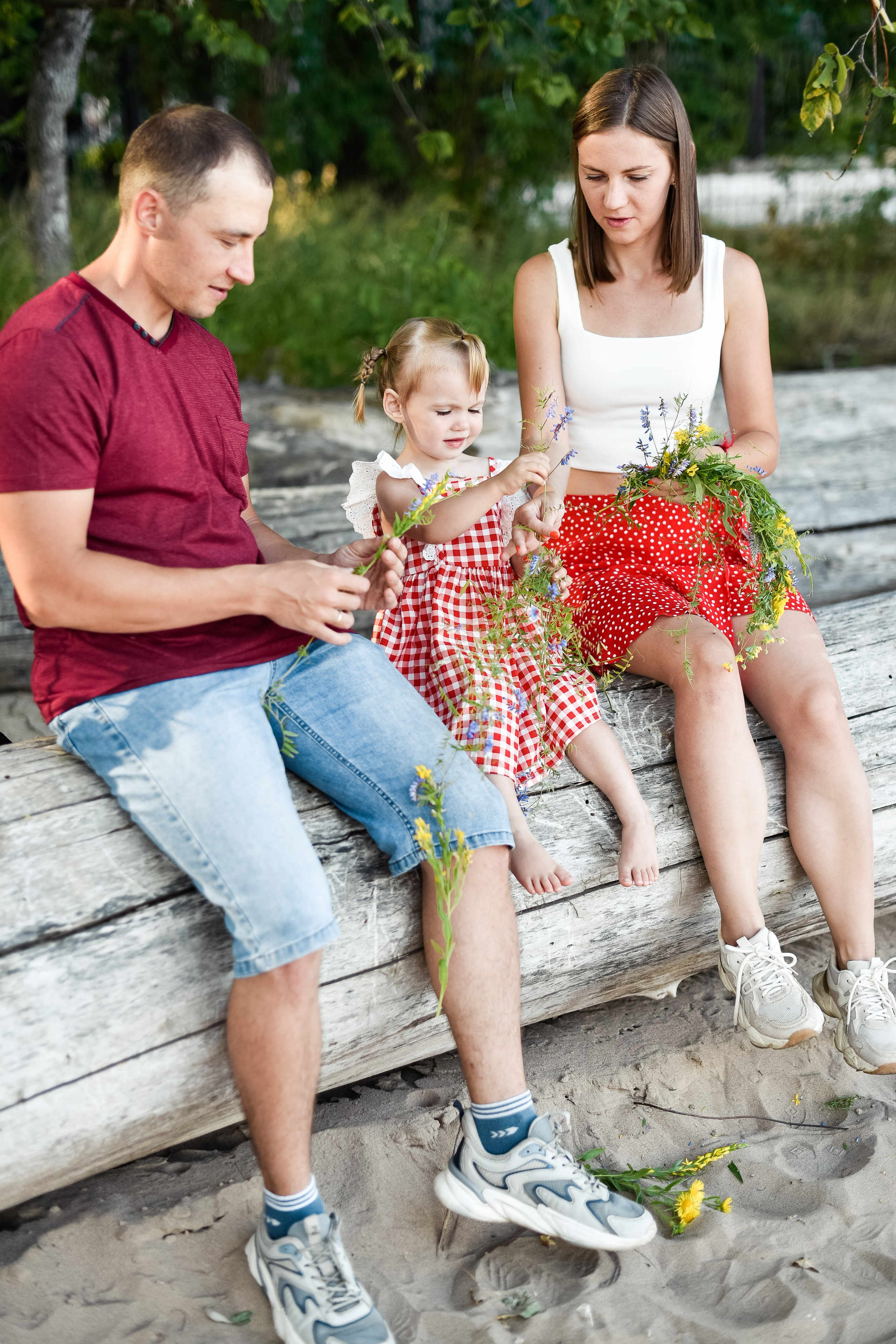 Семья Любочки, Максима и Машеньки