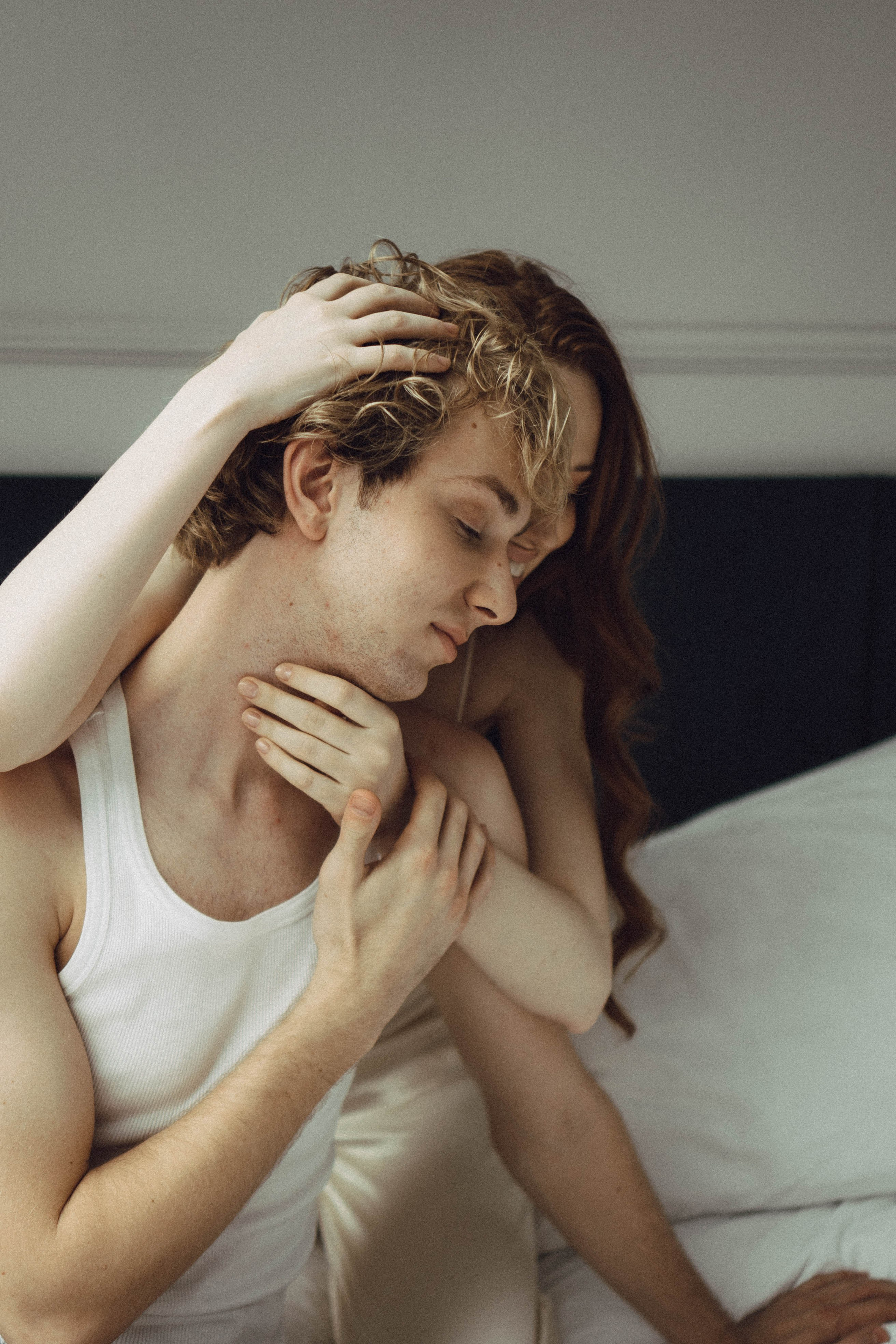 СВАДЕБНАЯ СЬЕМКА В ОТЕЛЕ. СБОРЫ ЖЕНИХА И НЕВЕСТЫ И ТАКЖЕ ТОР И ПОДГОТОВКА К ПРОГУЛКЕ. Профессиональный фотограф, Санкт-Петербург — Виктория Богомолова