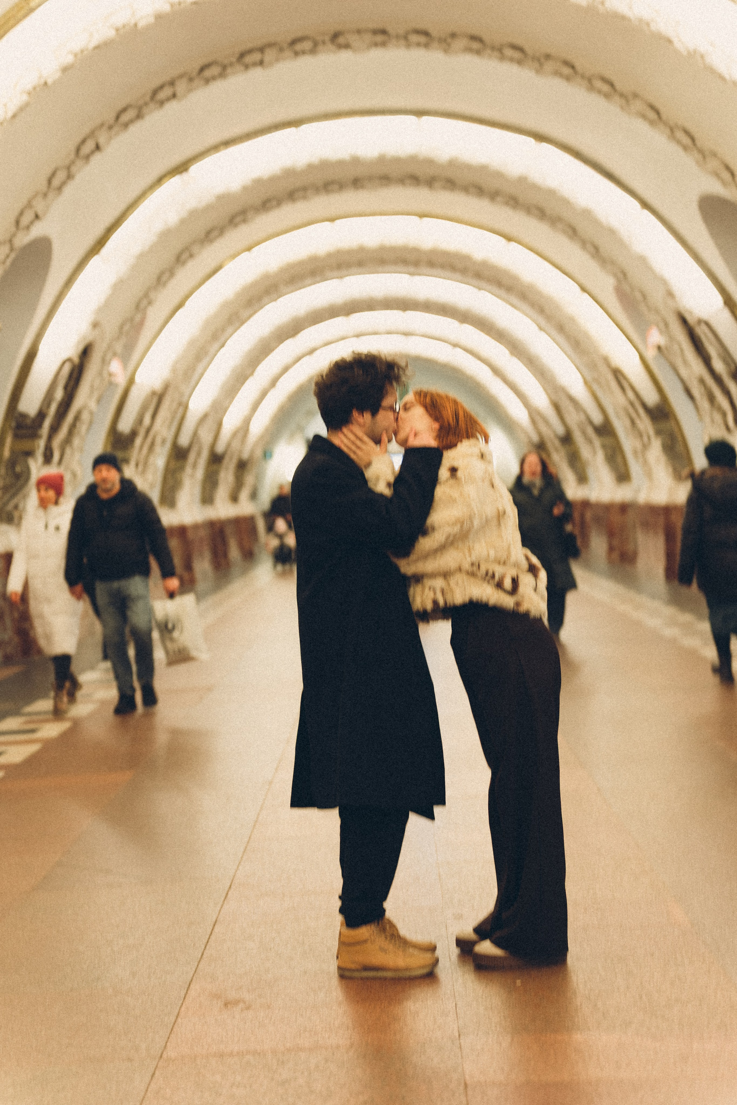 НОВОГОДНЯЯ ФОТОСЕСИИЯ ПАРЫ В МЕТРО ЛЮБОВЬ. Профессиональный фотограф, Санкт-Петербург — Виктория Богомолова