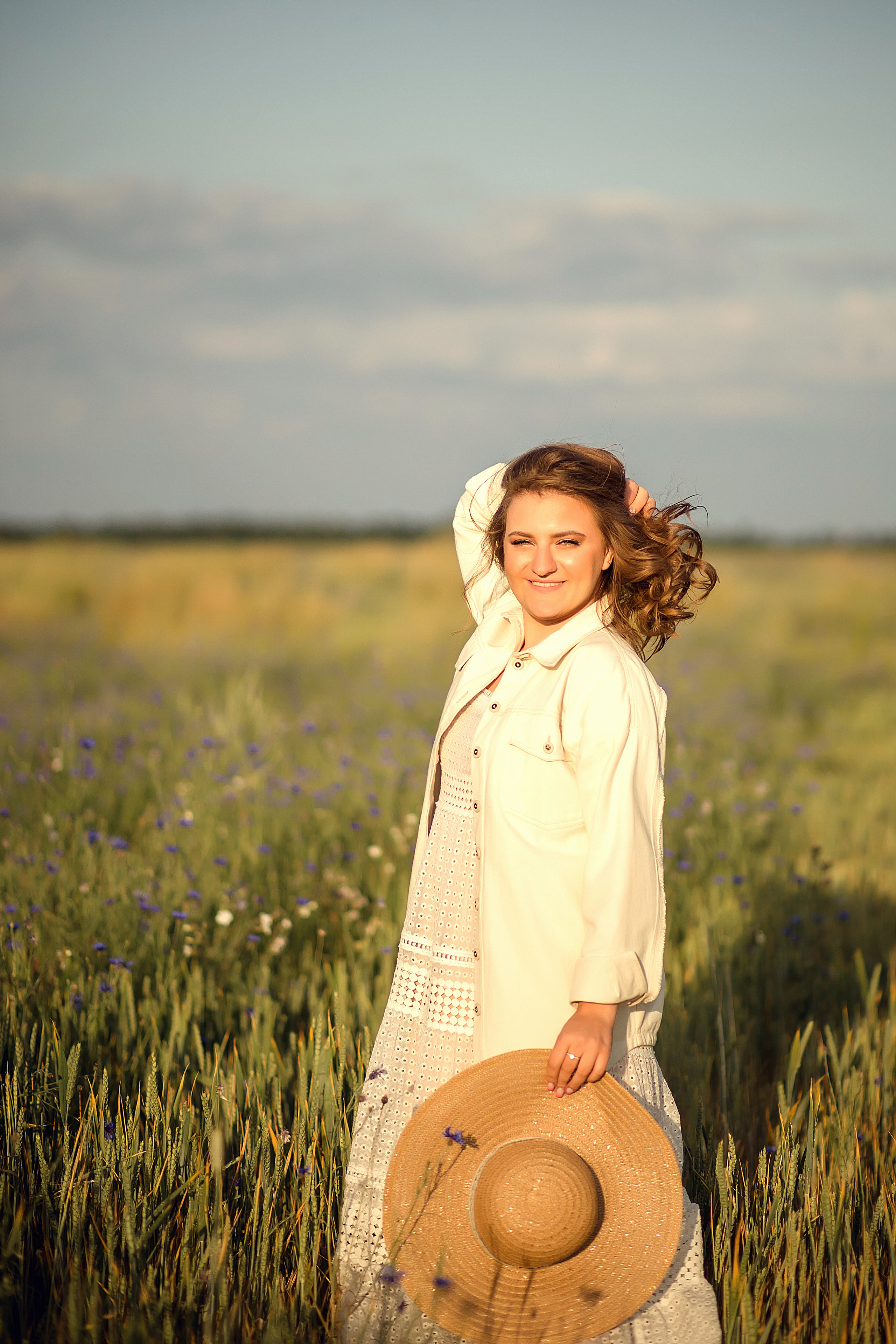 Лера в васильках