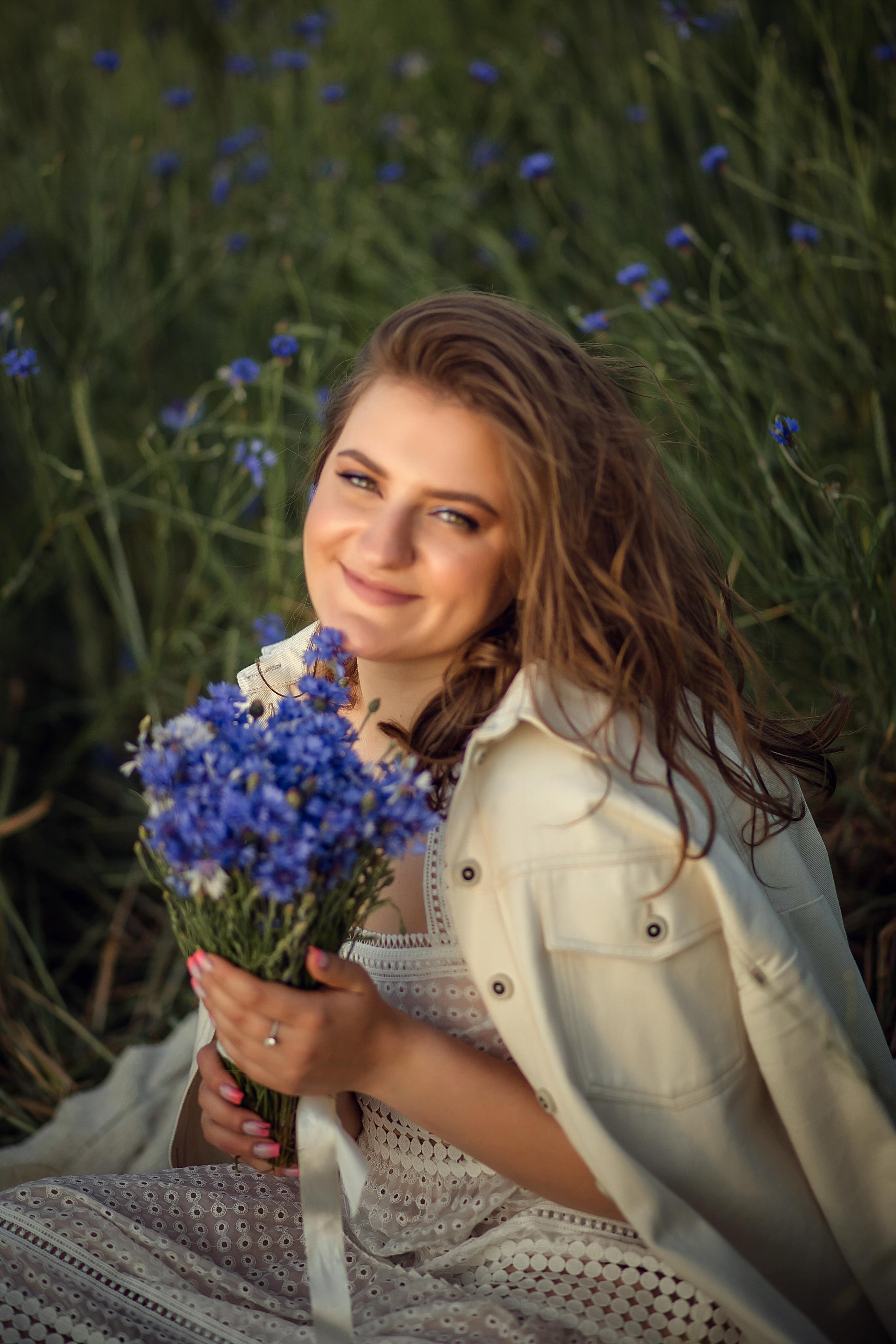 Лера в васильках