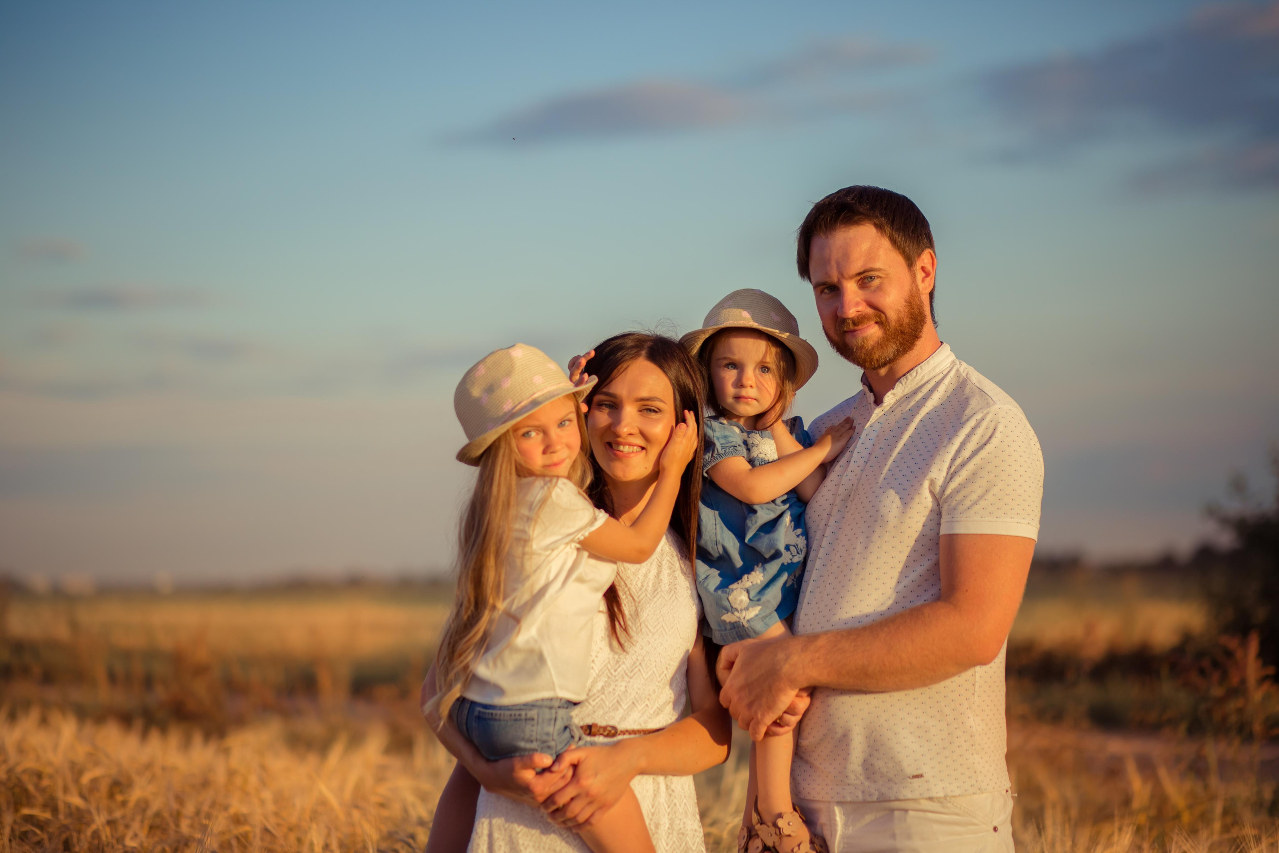 Наташа и её семья