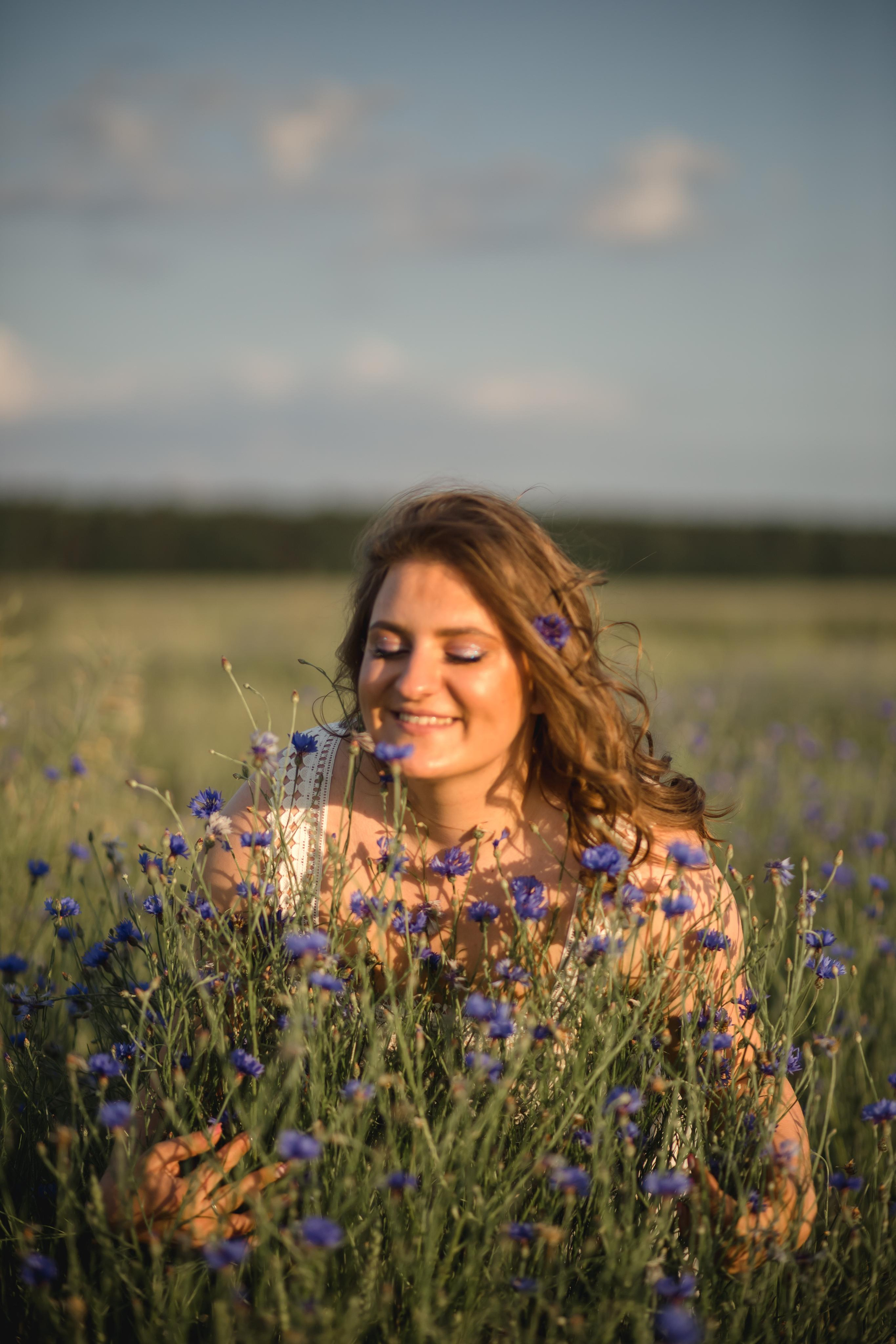 Лера в васильках