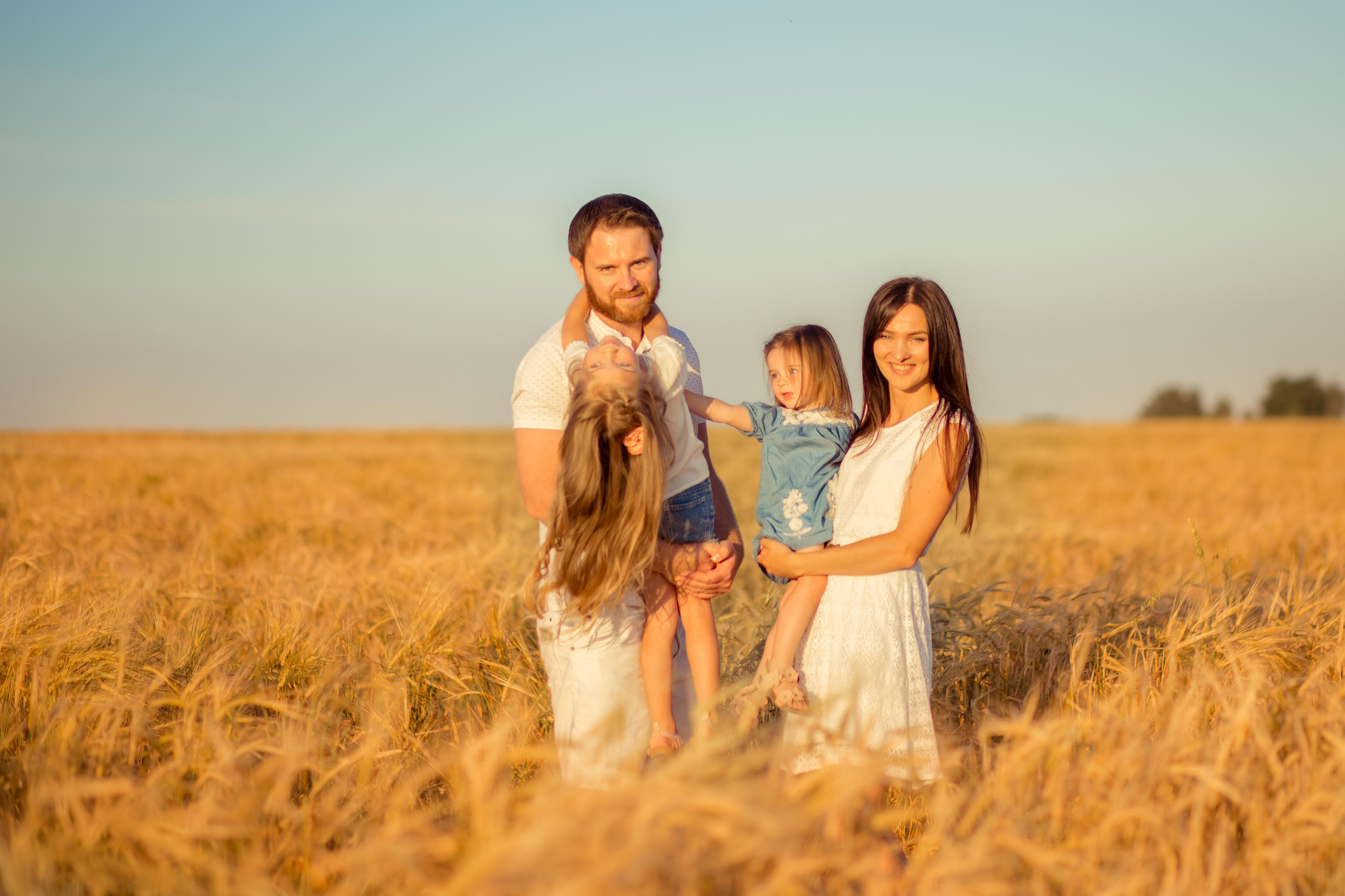 Наташа и её семья