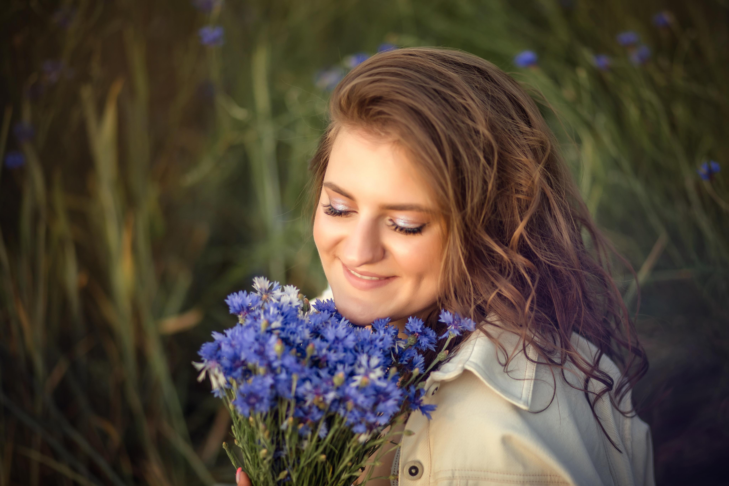 Лера в васильках