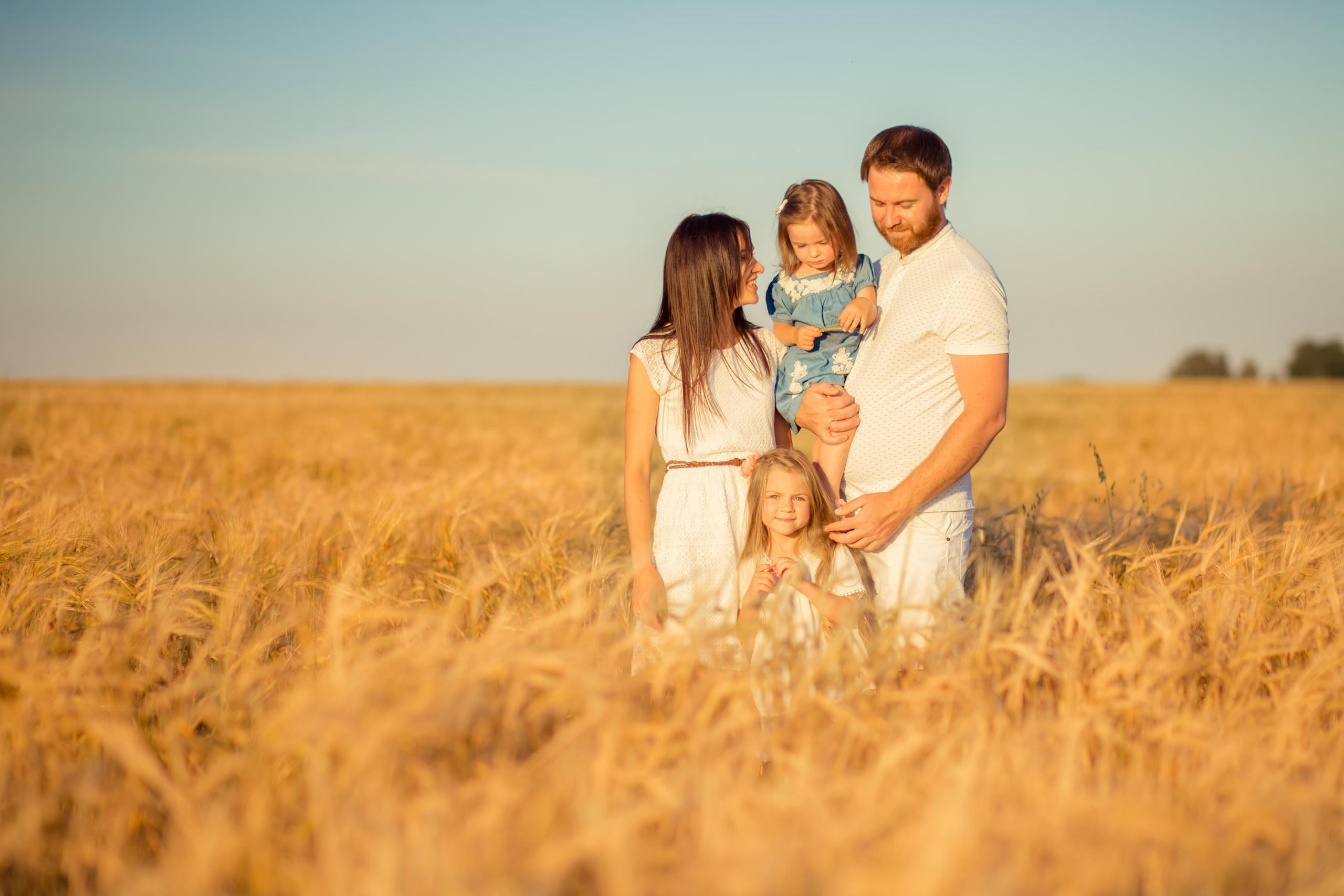 Наташа и её семья