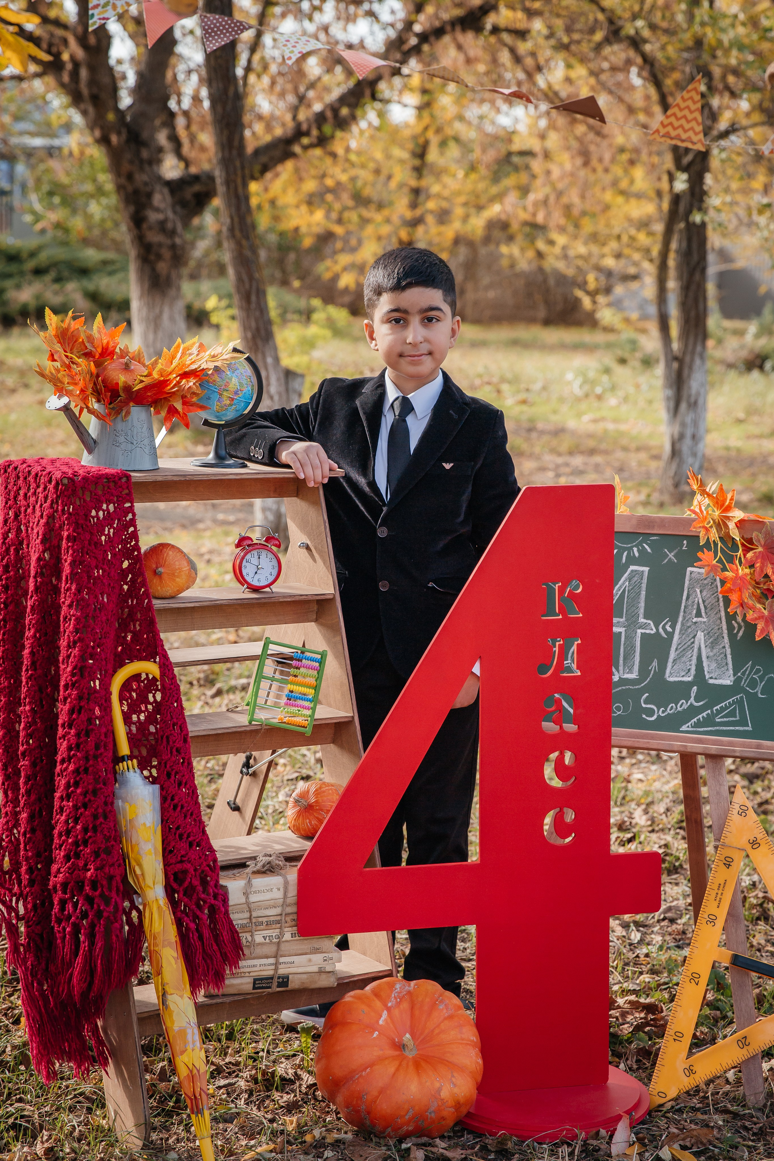 Фотосессия в начальной школе Крымск. Фотограф Любава Колесник. Выпускные альбомы в Крымском районе