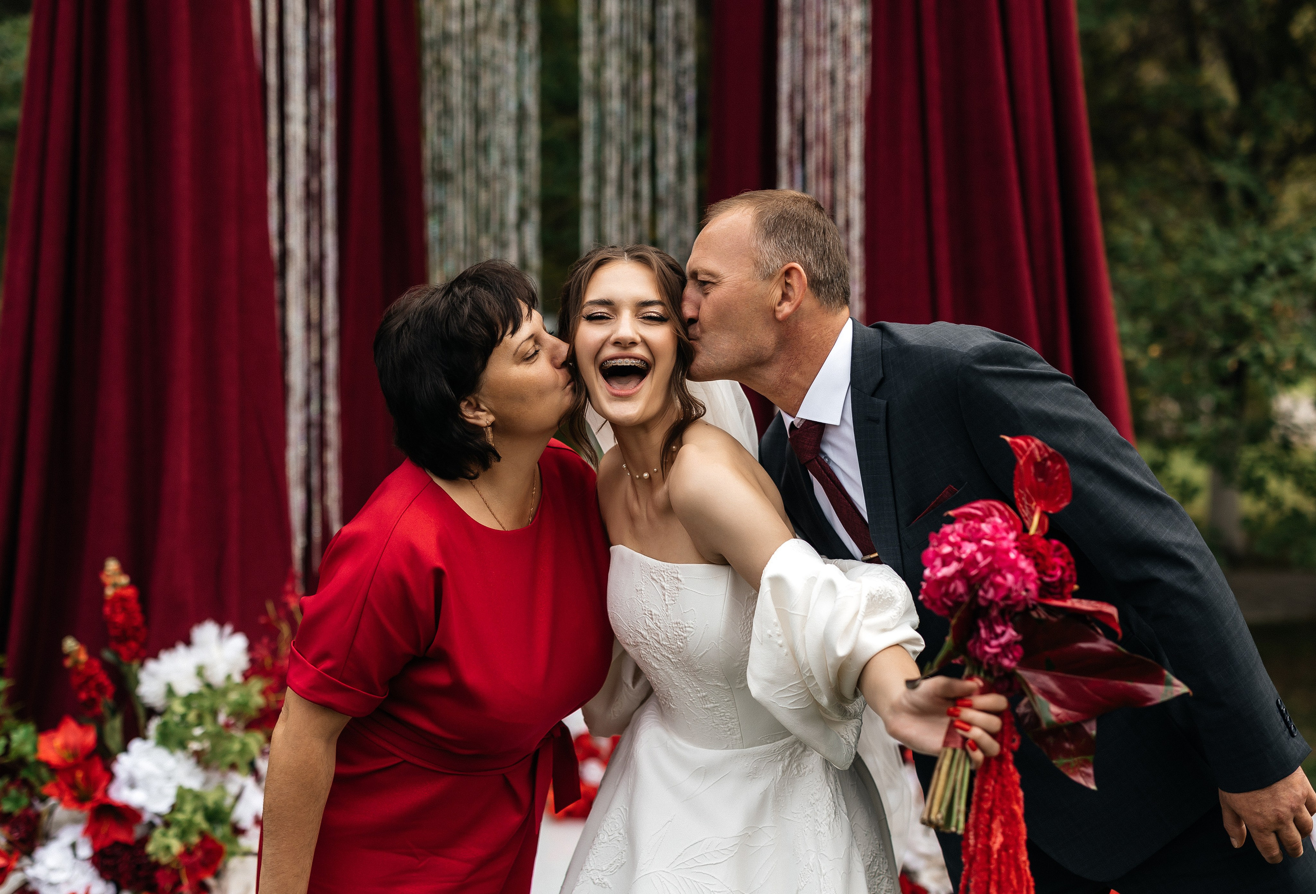 Юрий & Дарья | 06.06.25. Свадебный и семейный фотограф в Омске Евгения Хакимова