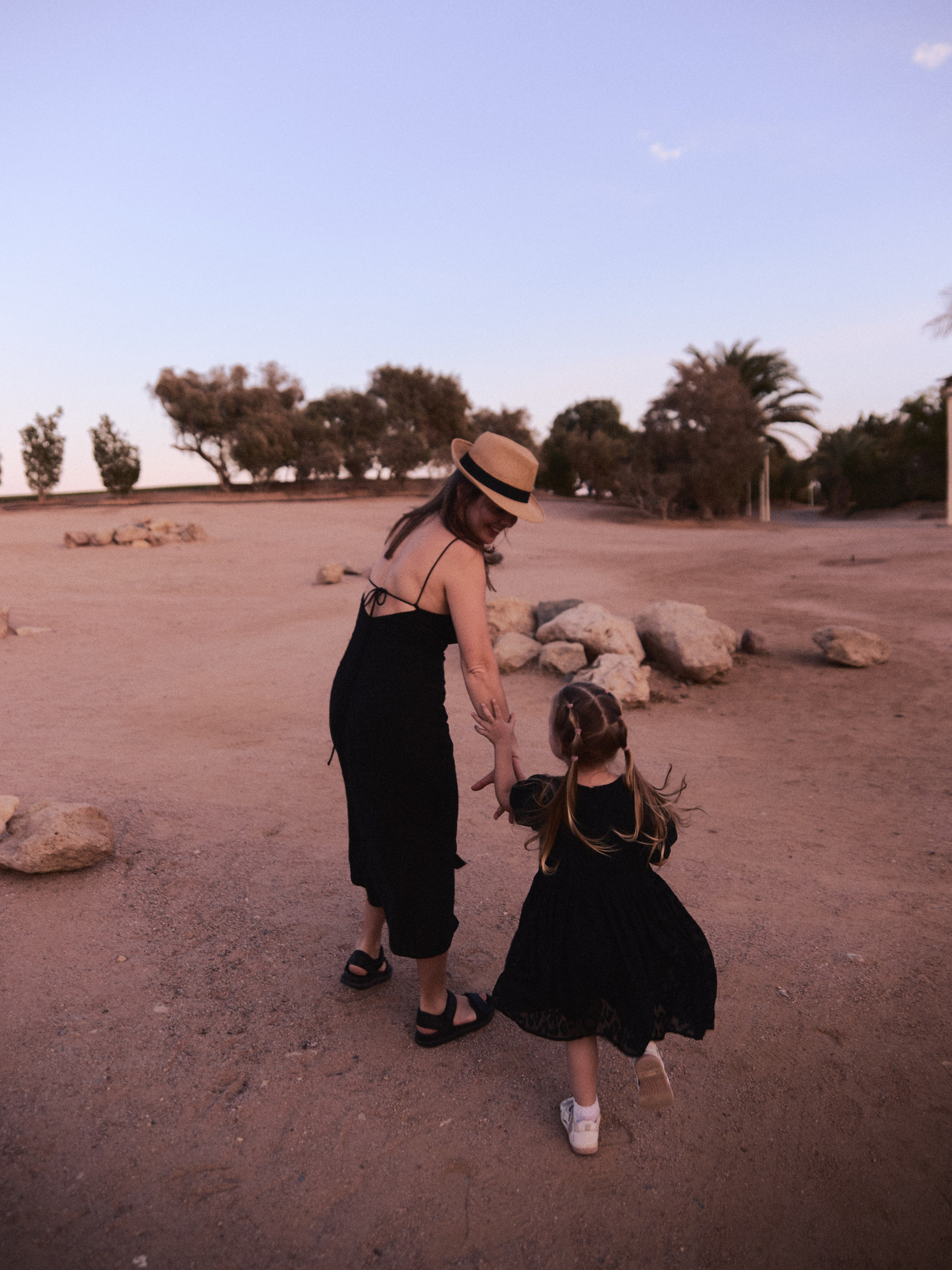 Позы для семейных и групповых съёмок. Jorgis Talè — photographer, kind person, teacher of arts and other mag