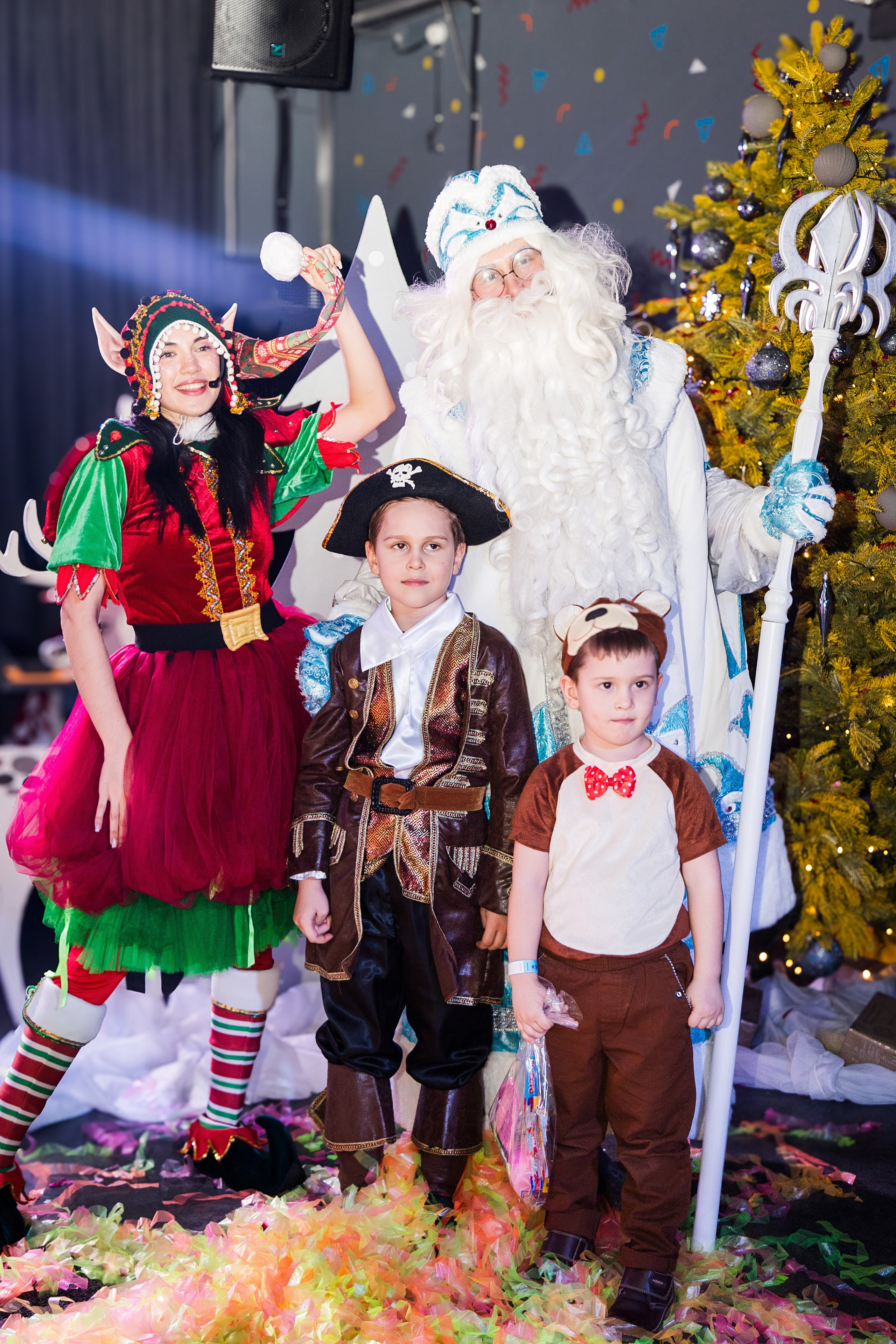 Новогодние утренники. Детский фотограф видеограф в Хабаровске Михаил Орлов