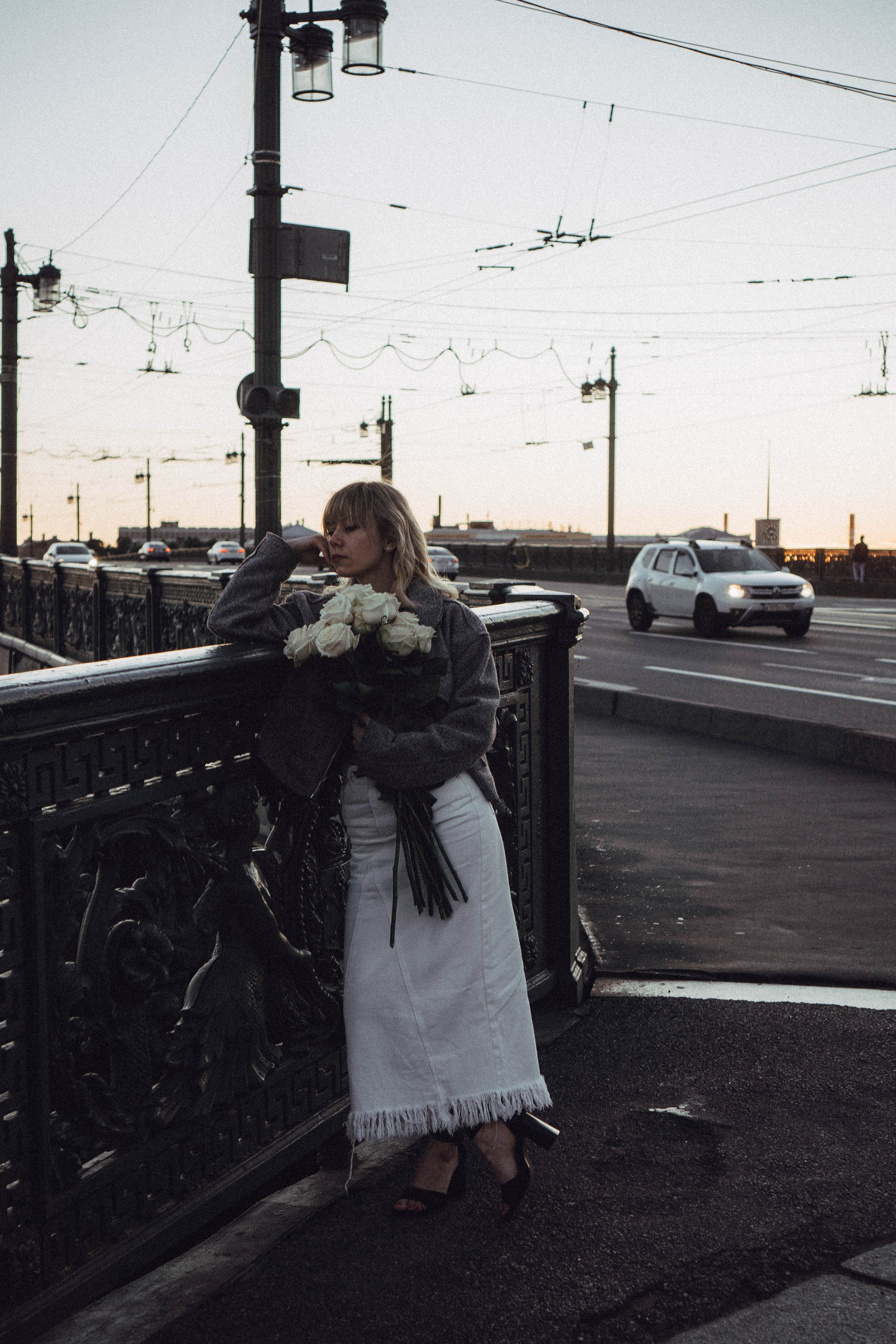 ПРОГУЛКА ПО ГОРОДУ В БЕЛЫЕ НОЧИ (другой вариант). Профессиональный фотограф, Санкт-Петербург — Виктория Богомолова