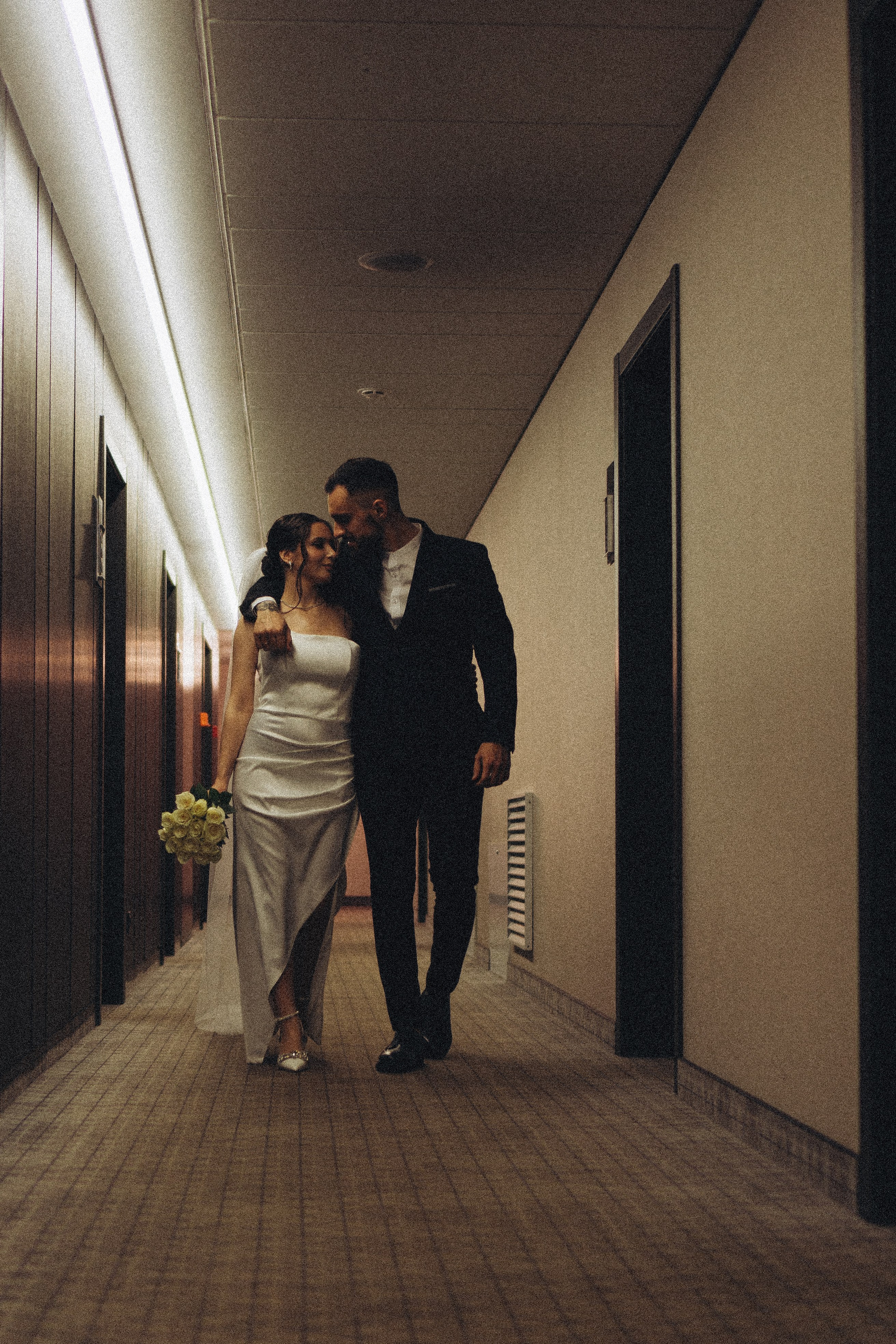 СВАДЕБНАЯ СЬЕМКА СБОРОВ ЖЕНИХА И НЕВЕСТЫ В ОТЕЛЕ И ТАКЖЕ ФОТОСЕССИИЯ В ОТЕЛЕЕ МЕГАПОЛИС БРЯНСК. Профессиональный фотограф, Санкт-Петербург — Виктория Богомолова