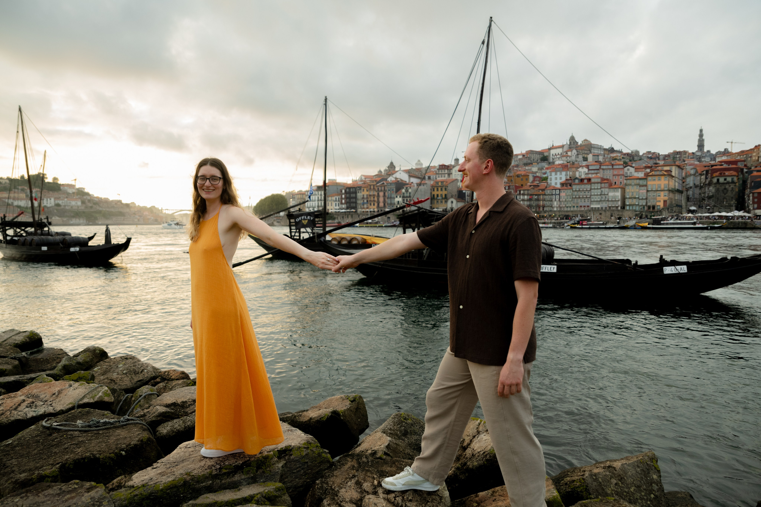 STEPHANIE and MICHAEL. Porto. Anastasiia Antoniuk portrait, family and couple photographer, Portugal