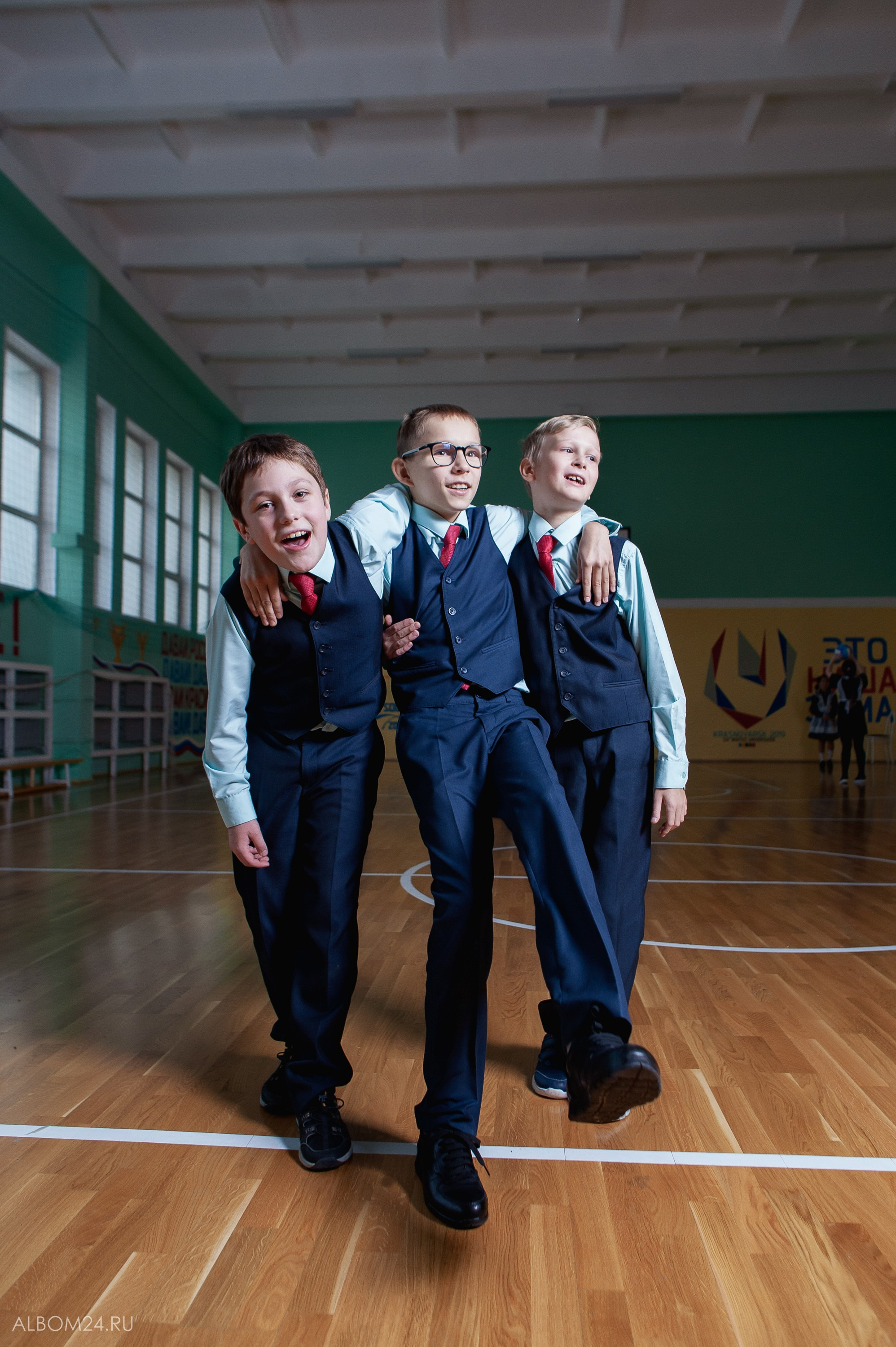 Школьный фотограф