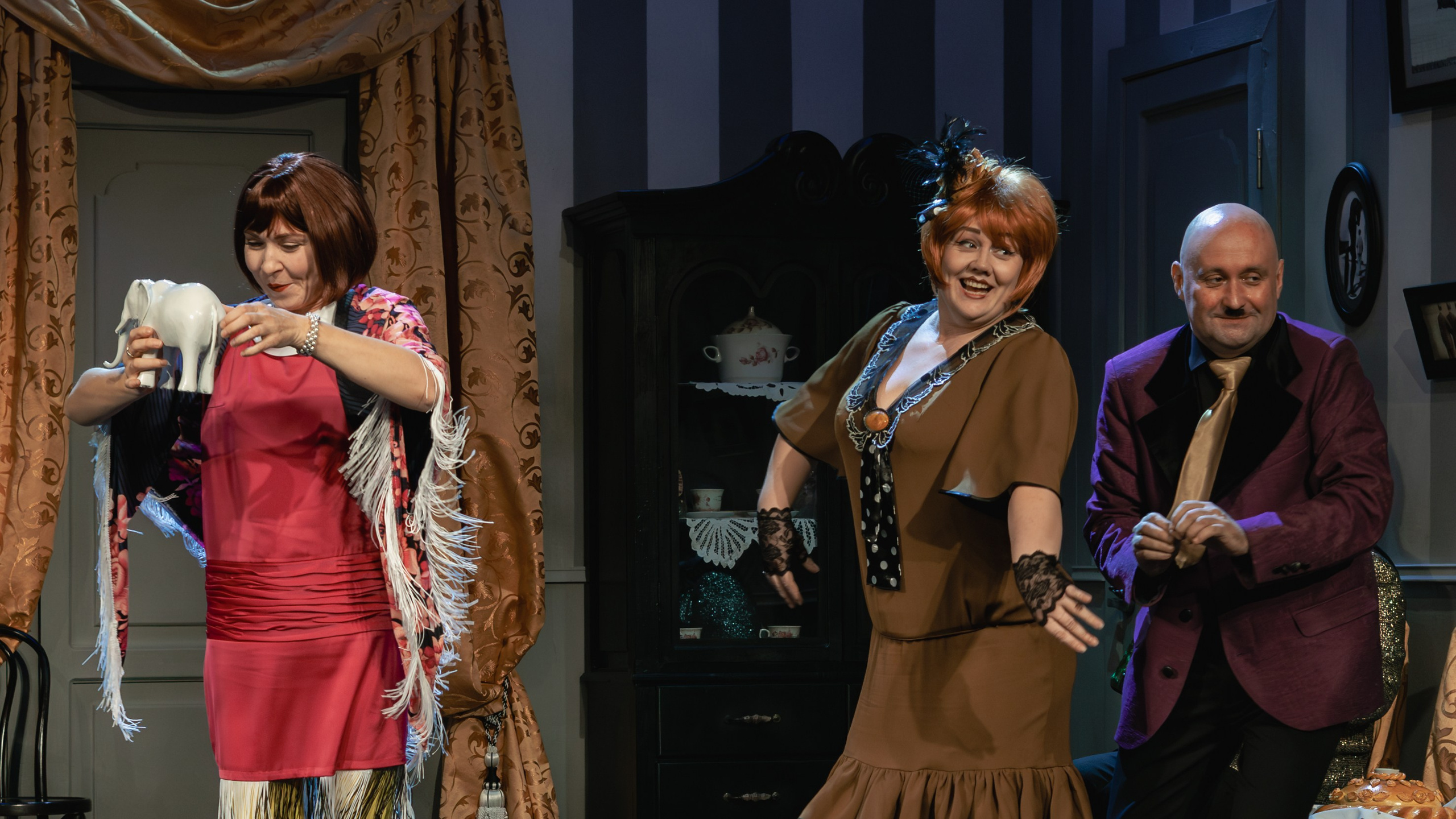 Театр Юного Зрителя «Две свадьбы». Фотограф Марк Файзулин