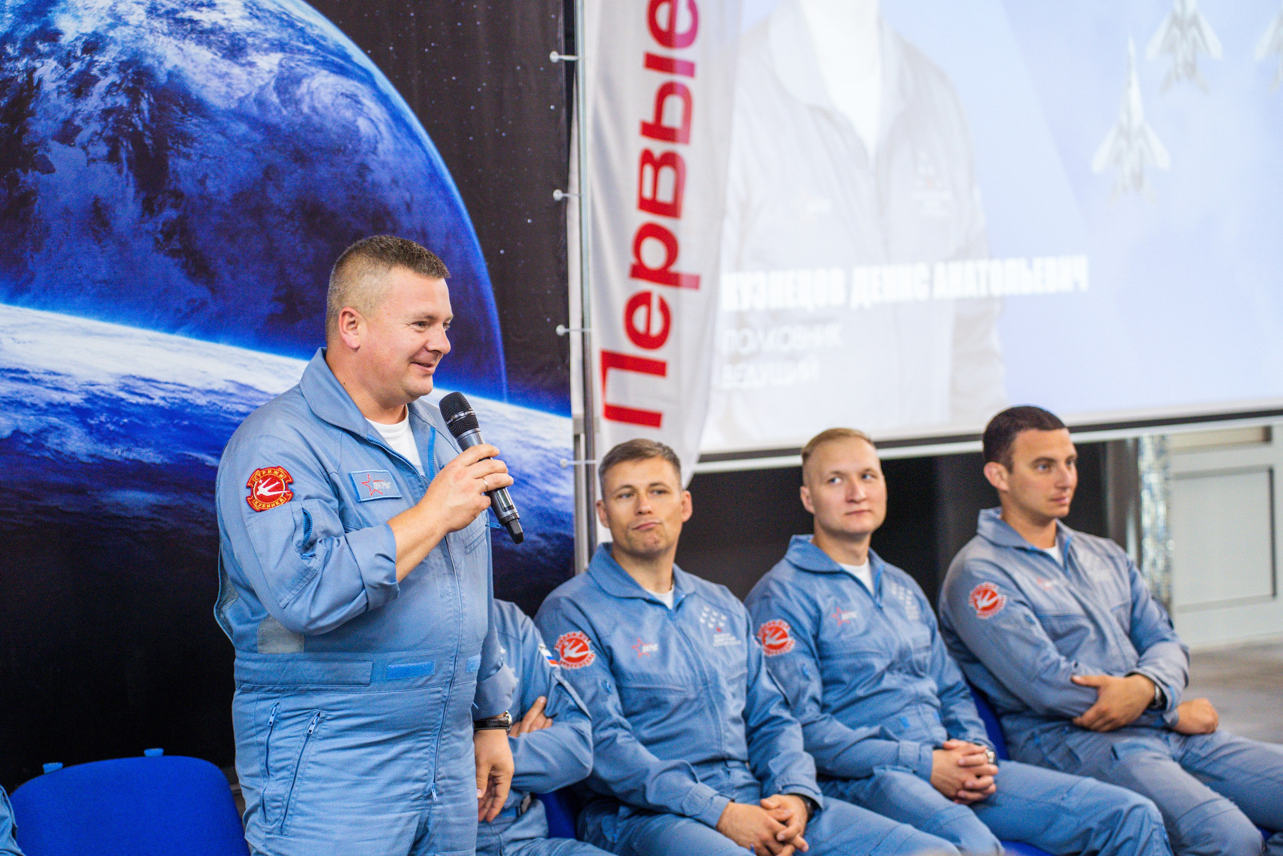 Встреча с авиационной группой «Стрижи». Фотограф София Александрова