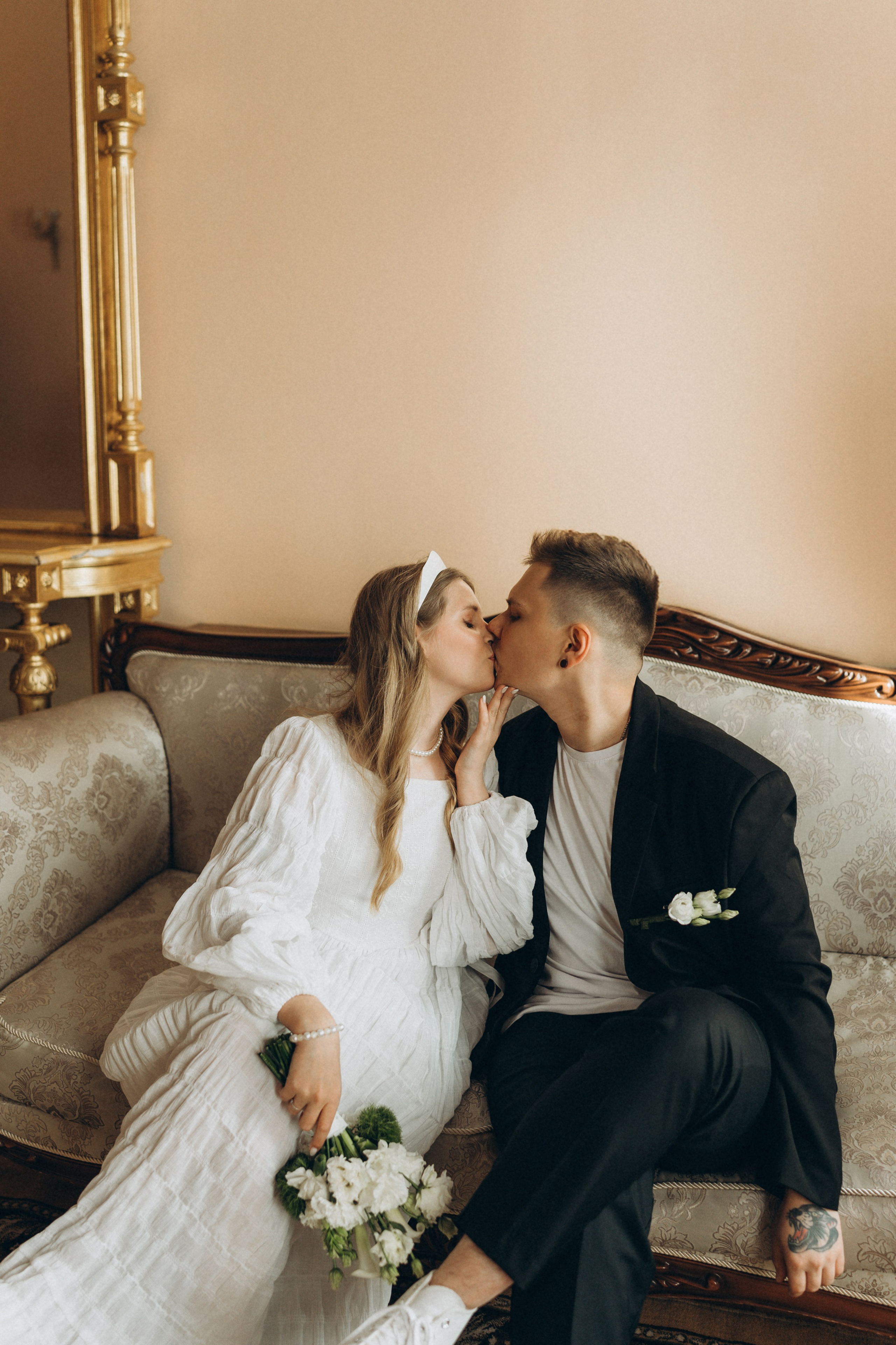 Любовь во 2-м Дворце Бракосочетания. Фотограф в Санкт-Петербурге — Лучина Екатерина