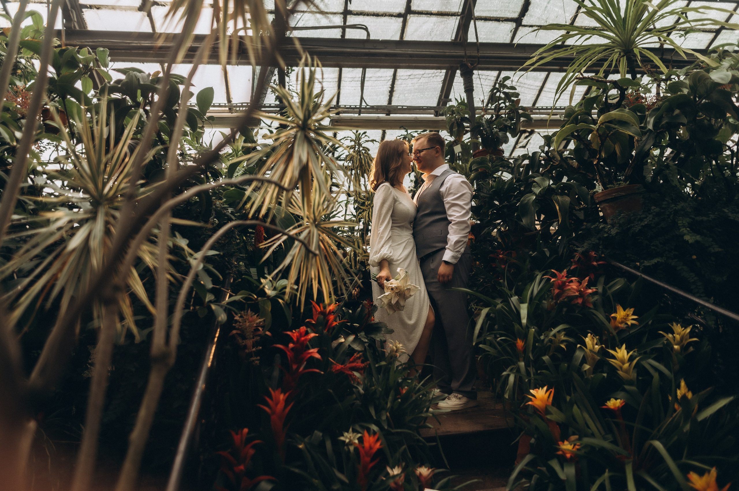 Загс+Оранжерея (камерная свадьба). Фотограф ПИТЕР СПБ Надежда Баранова