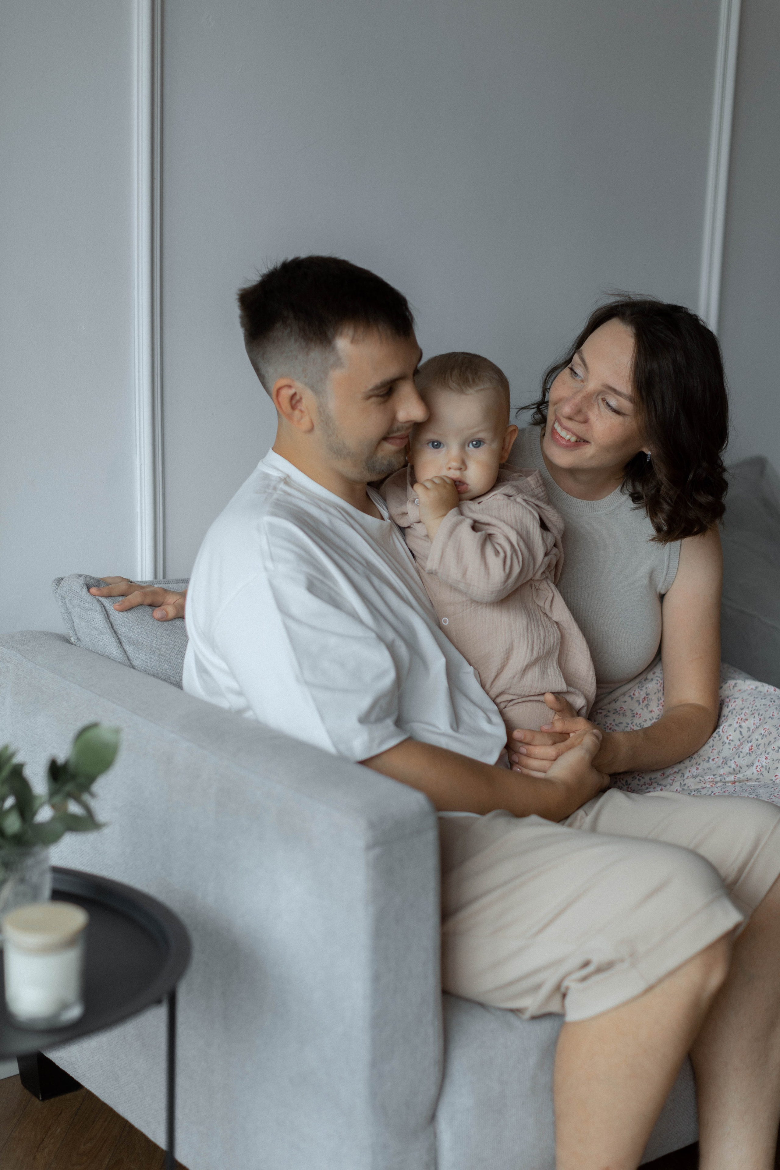 Артем, Виктория и их малыш