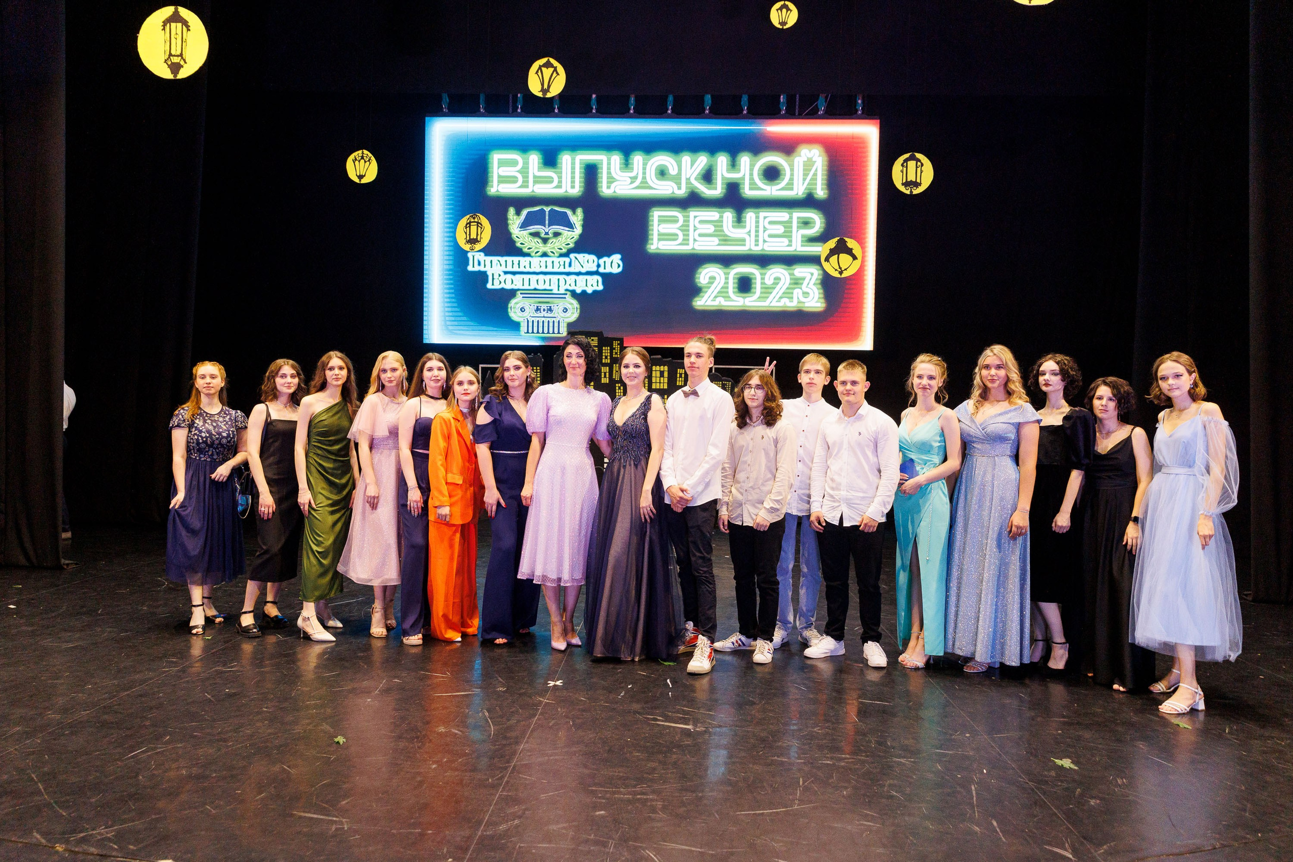 Выпускной — 2023 г. Фотограф Шейдаев Эмин г. Волгоград