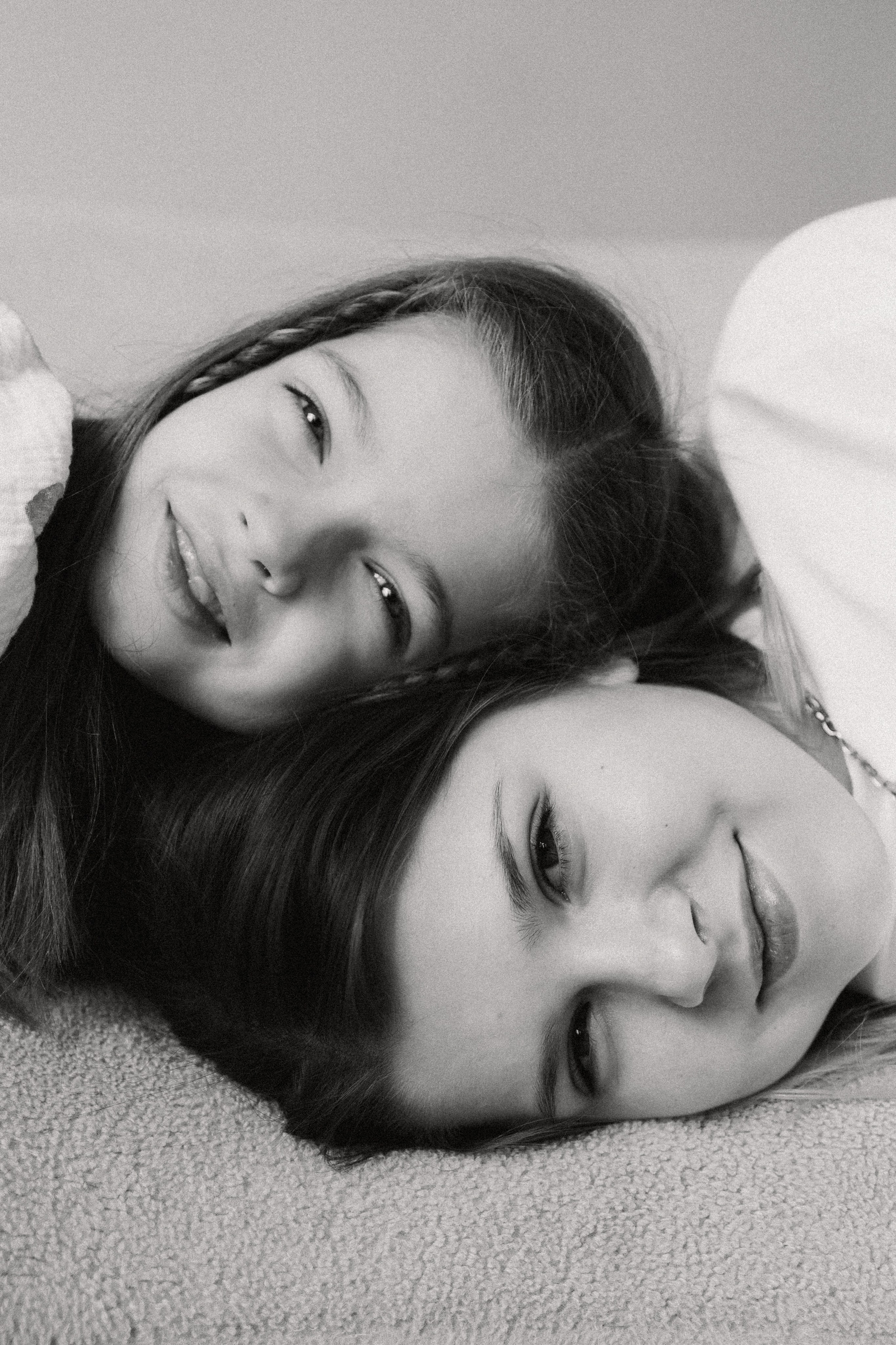 Семейная фотосессия сестричек. Семейный видеограф в Москве Элина Ладова