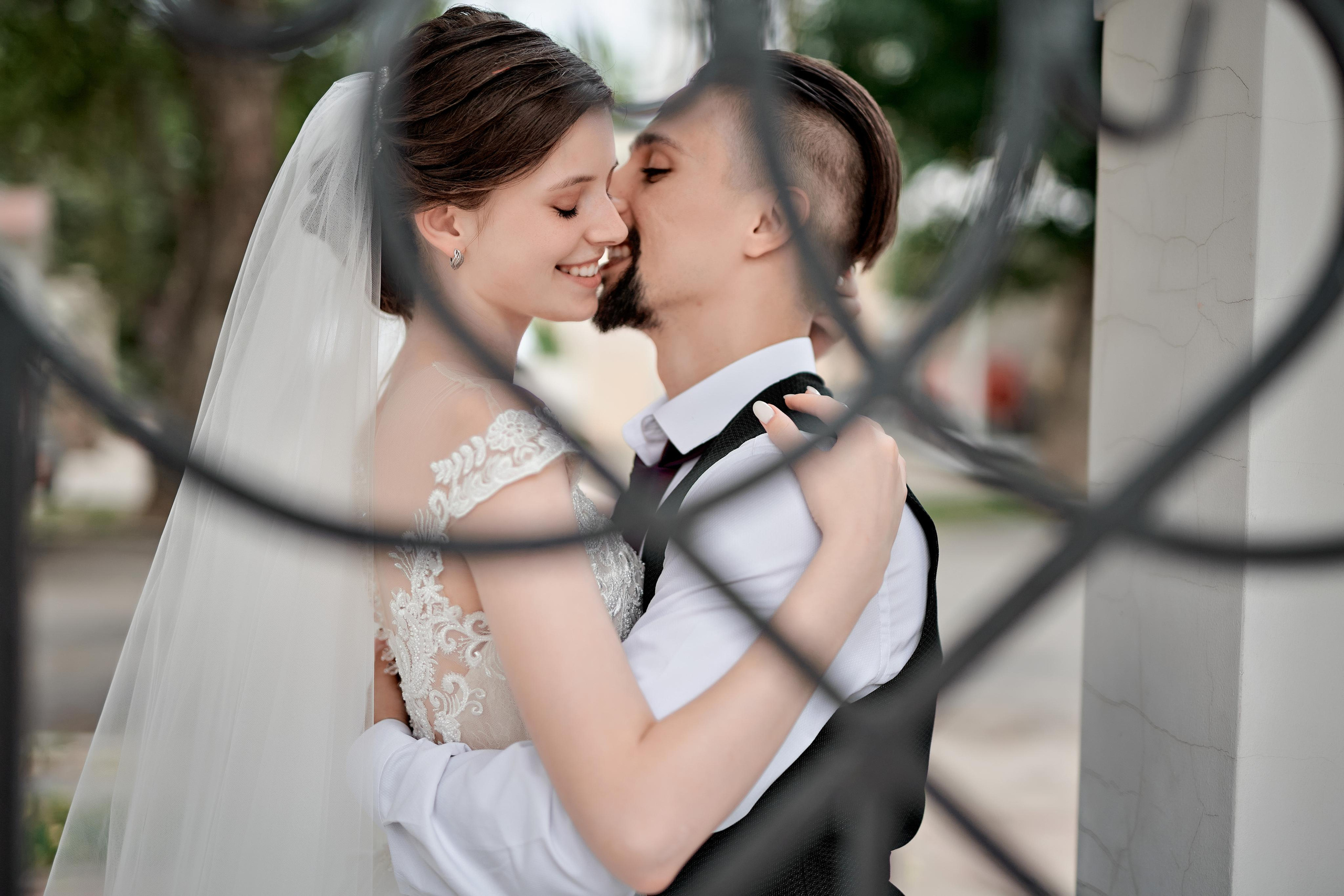 Сердце хочет того, чего хочет. Нет никакой логики в таких вещах. Фотограф Меняйло Евгений. Свадьба. Портрет. Репортаж. Семья. Контент