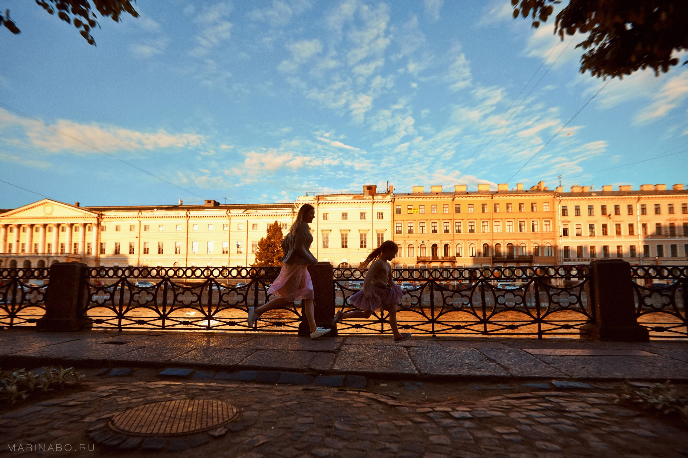 Питер, лето, вечер, крыши - семейная, Lifestyle фотосессия. Семейный Lifestyle фотограф в Санкт-Петербурге Марина Бокшицкая
