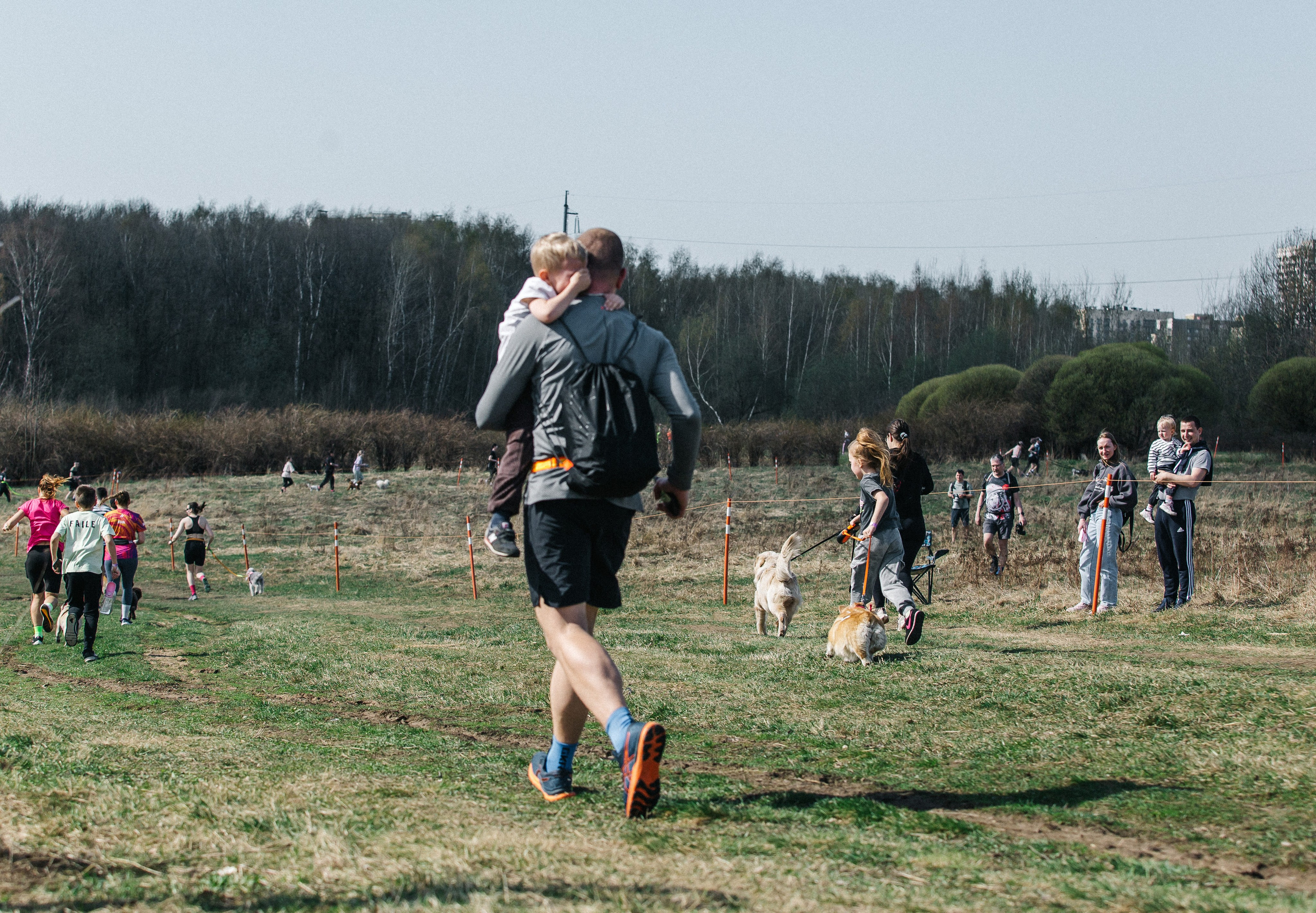 Кросс «Быстрый пёс» 2025. Репортажный фотограф в Москве