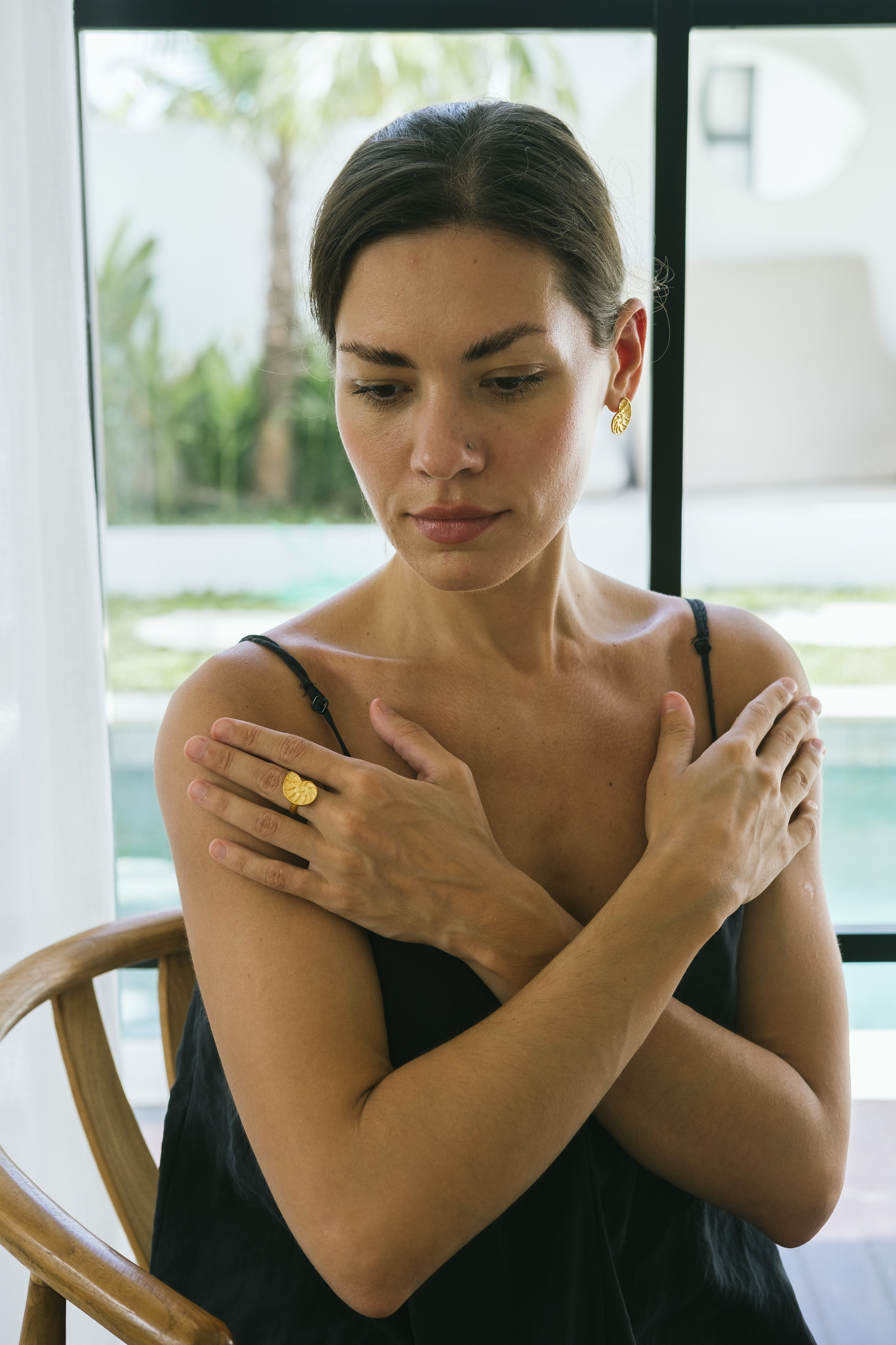 Украшение на модели. Фотограф на Бали|Свадьба на Бали