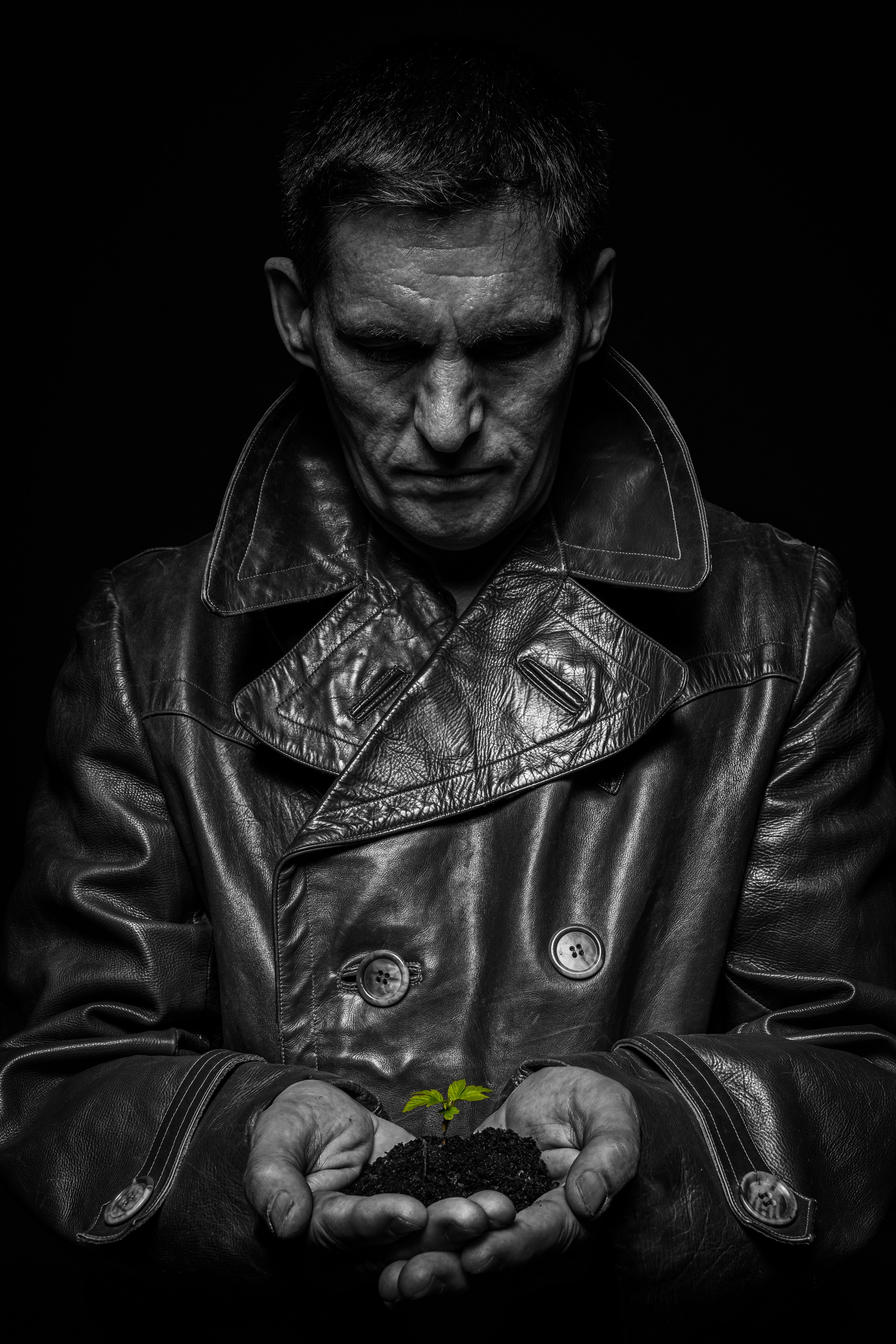 Креатив. Портретный и Ню фотограф в Челябинске Сергей Юдин