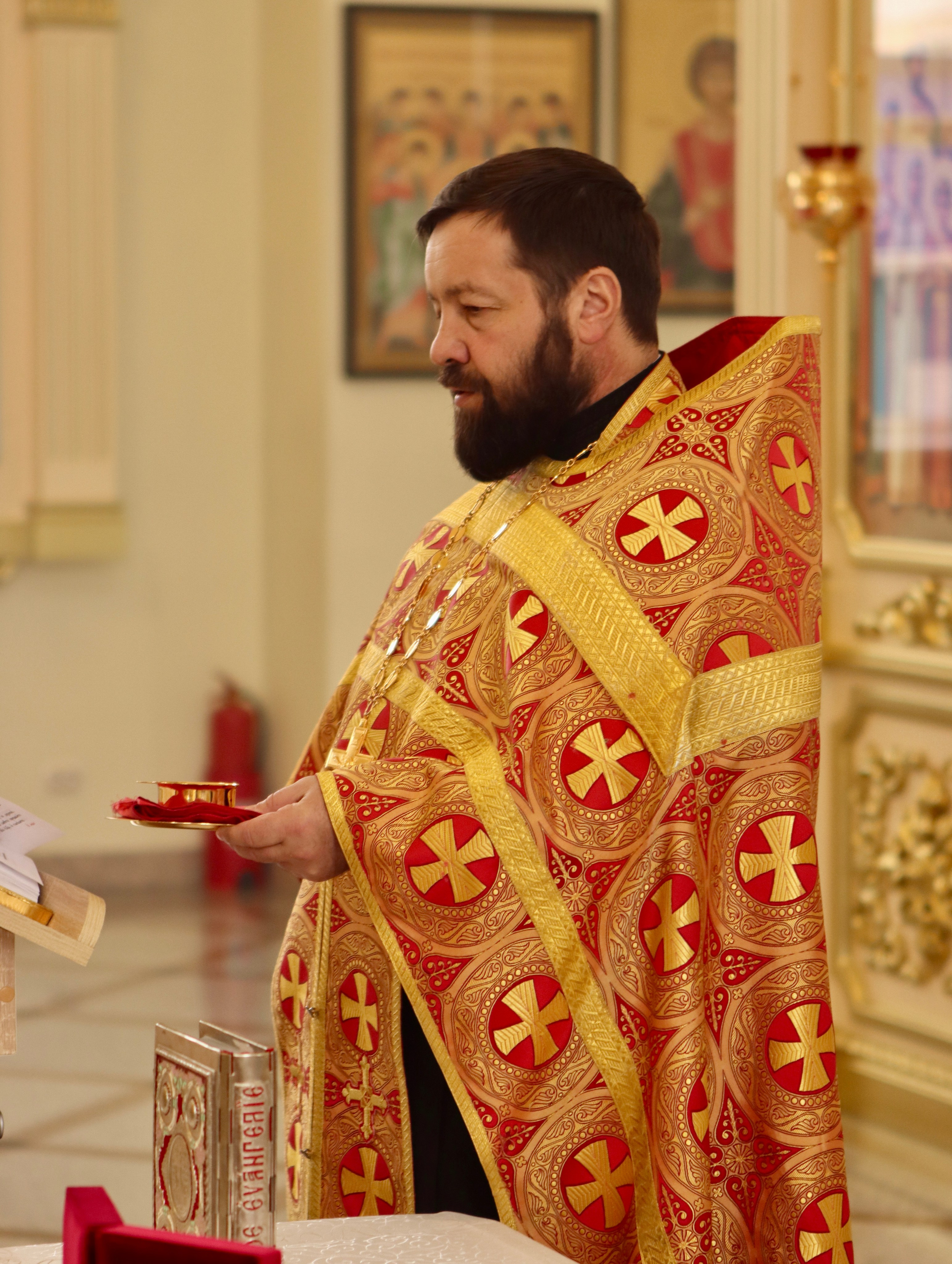 Екатерина и Александр — таинство венчание. Фотограф в Курске Смирнов Евгений