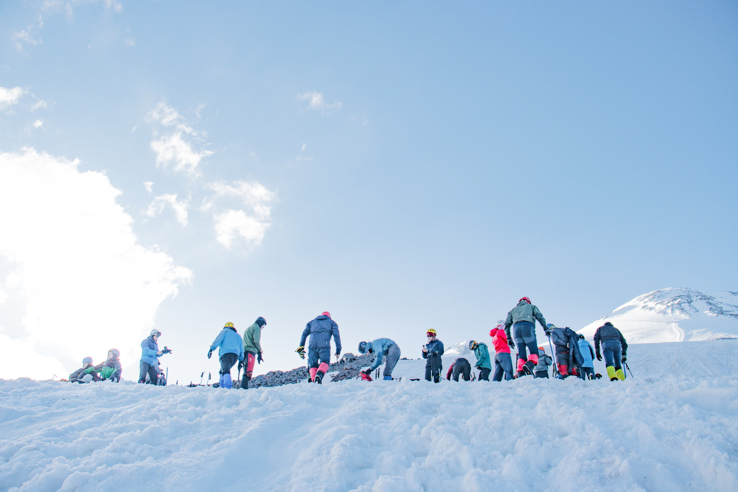 Снежно-ледовые занятия. Фотограф на трекинг и восхождение Эльбрус, Приэльбрусье. Елизавета Бобок