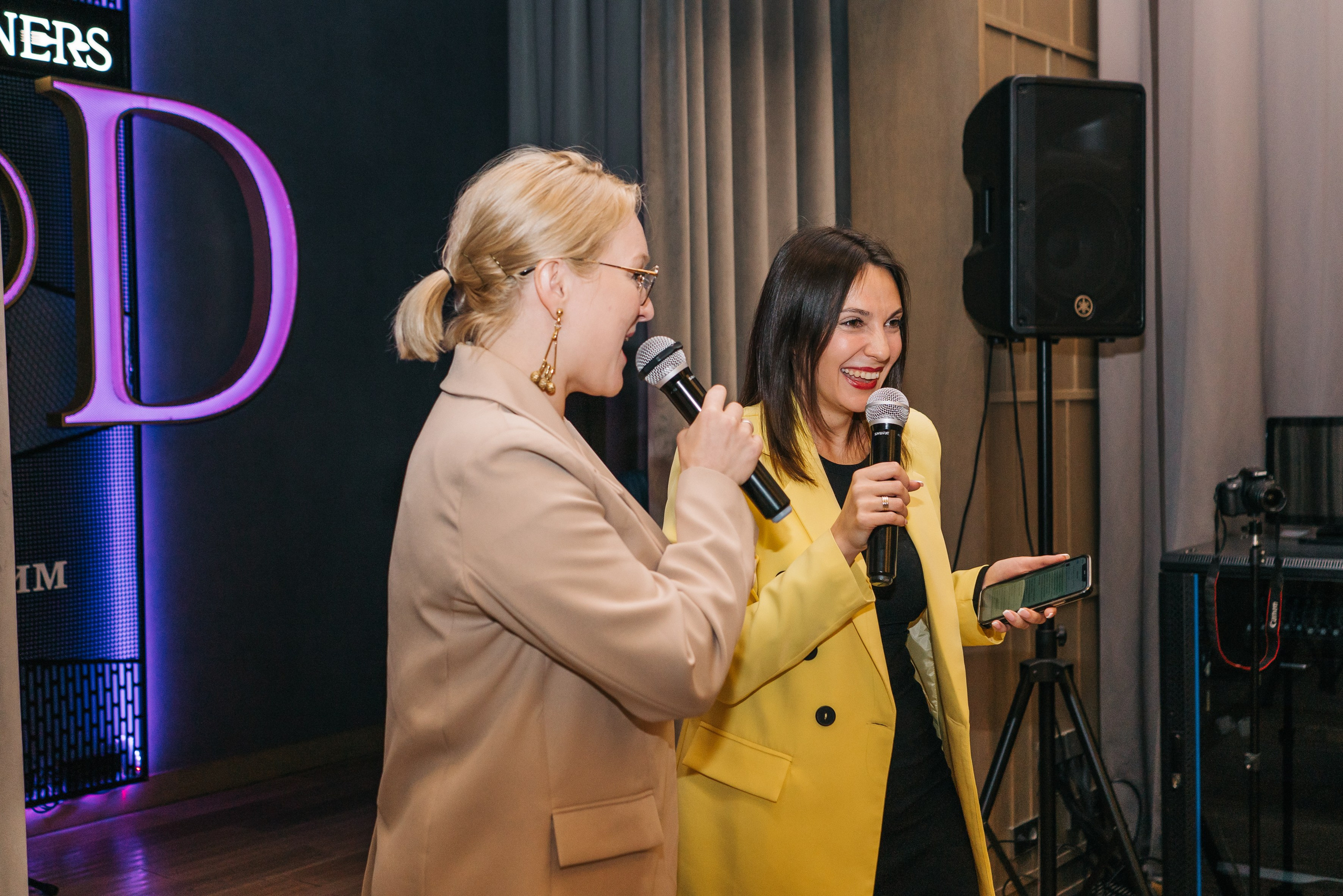 Бизнес-стендап. Женский фотограф в Москве Анастасия Сидорова