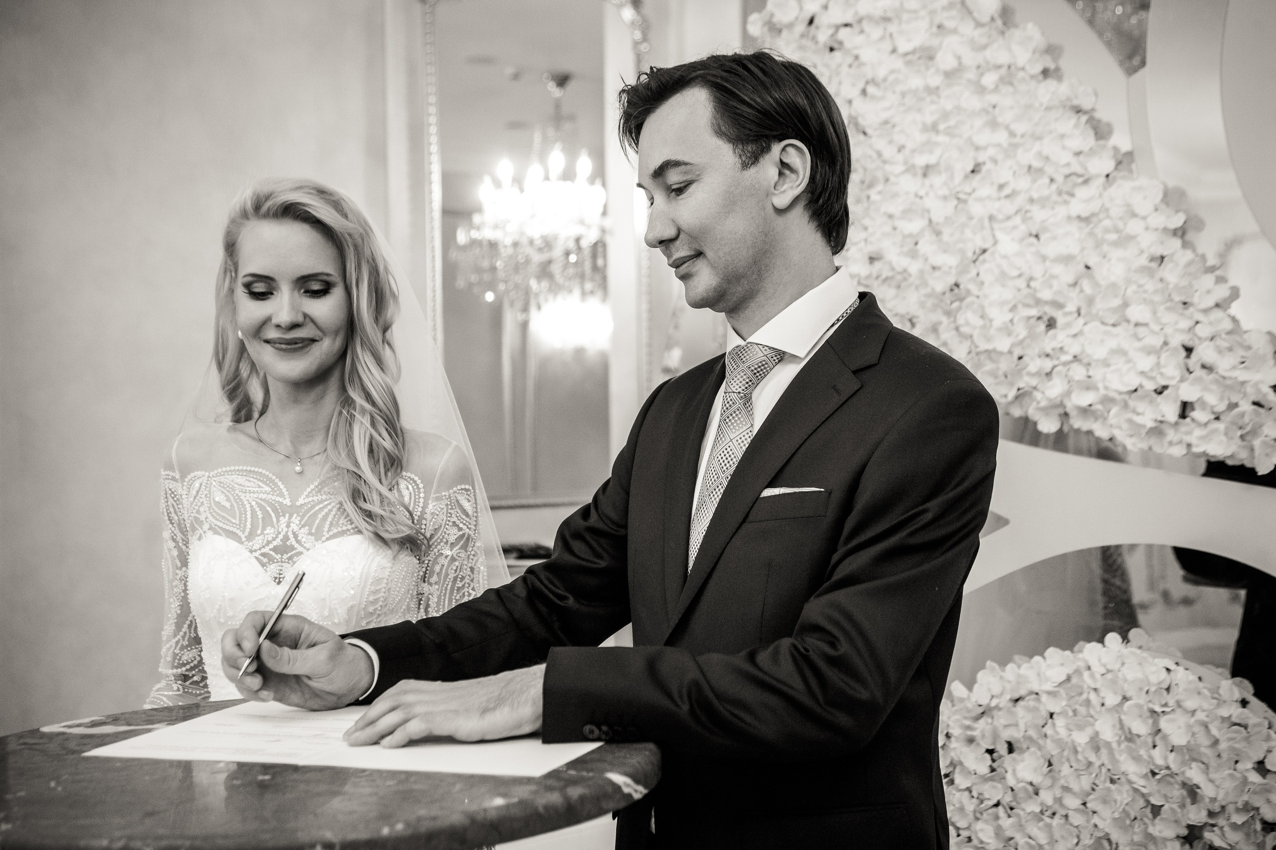 Свадебная фотосессия на ВДНХ. Свадебный и семейный фотограф в Москве и Подмосковье Лариса Козлова