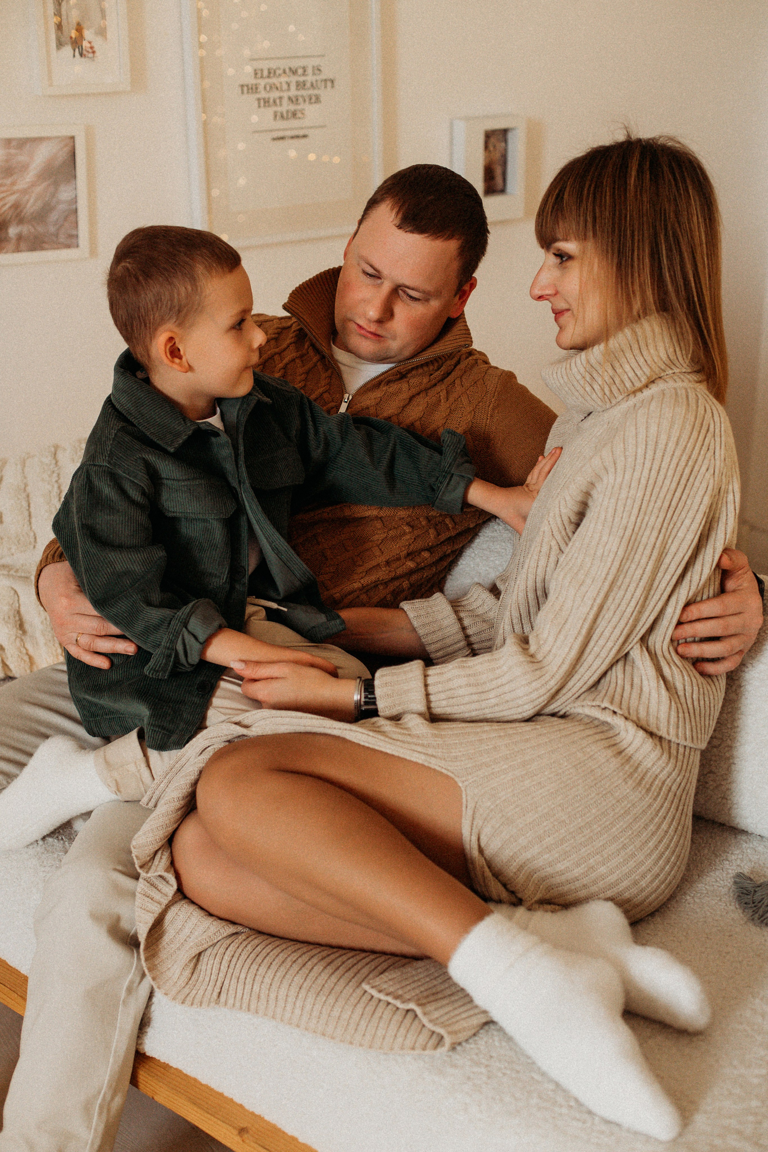 Семейная Новогодняя в студии. Фотограф Тверь. Свадебные, семейные, индивидуальные фотосессии