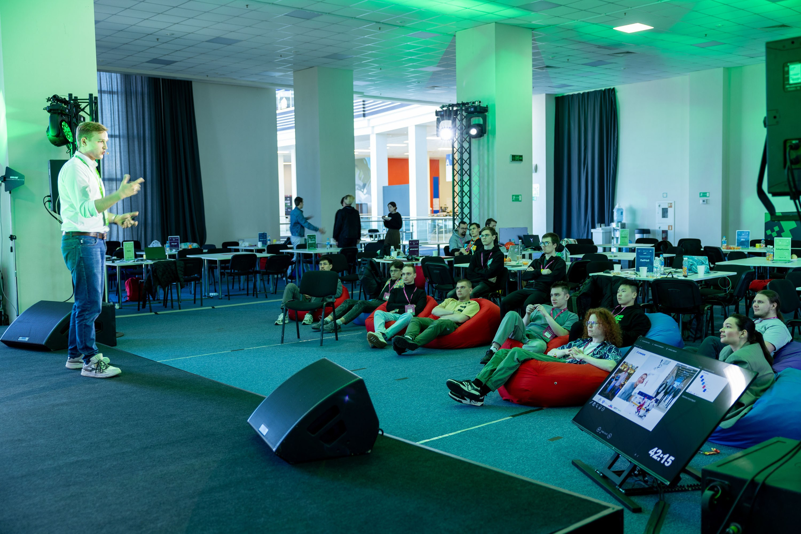 Окружной хакатон. Репортажный фотограф во Владивостоке