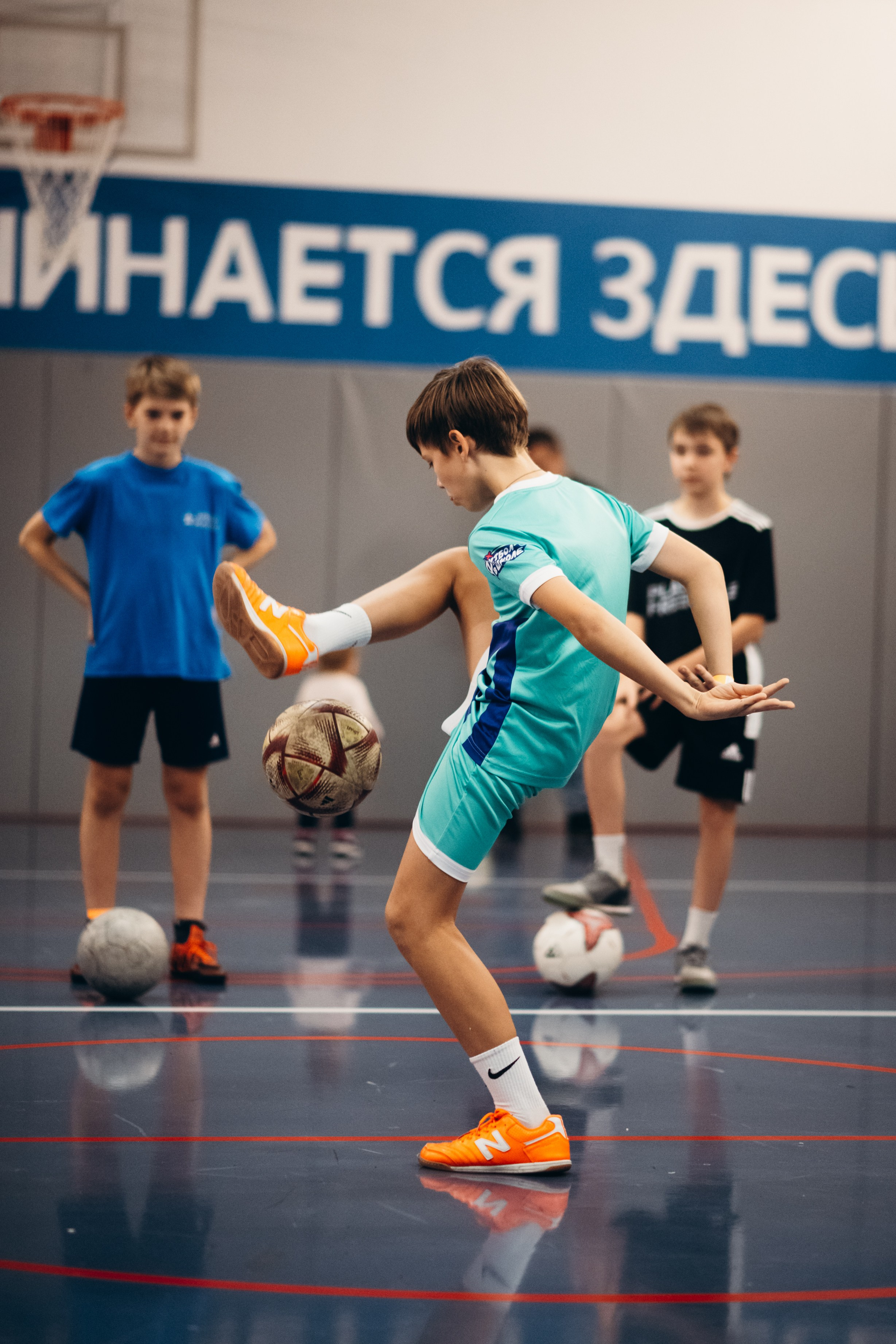 Турнир по футбольному фристайлу, панне и теннисболу