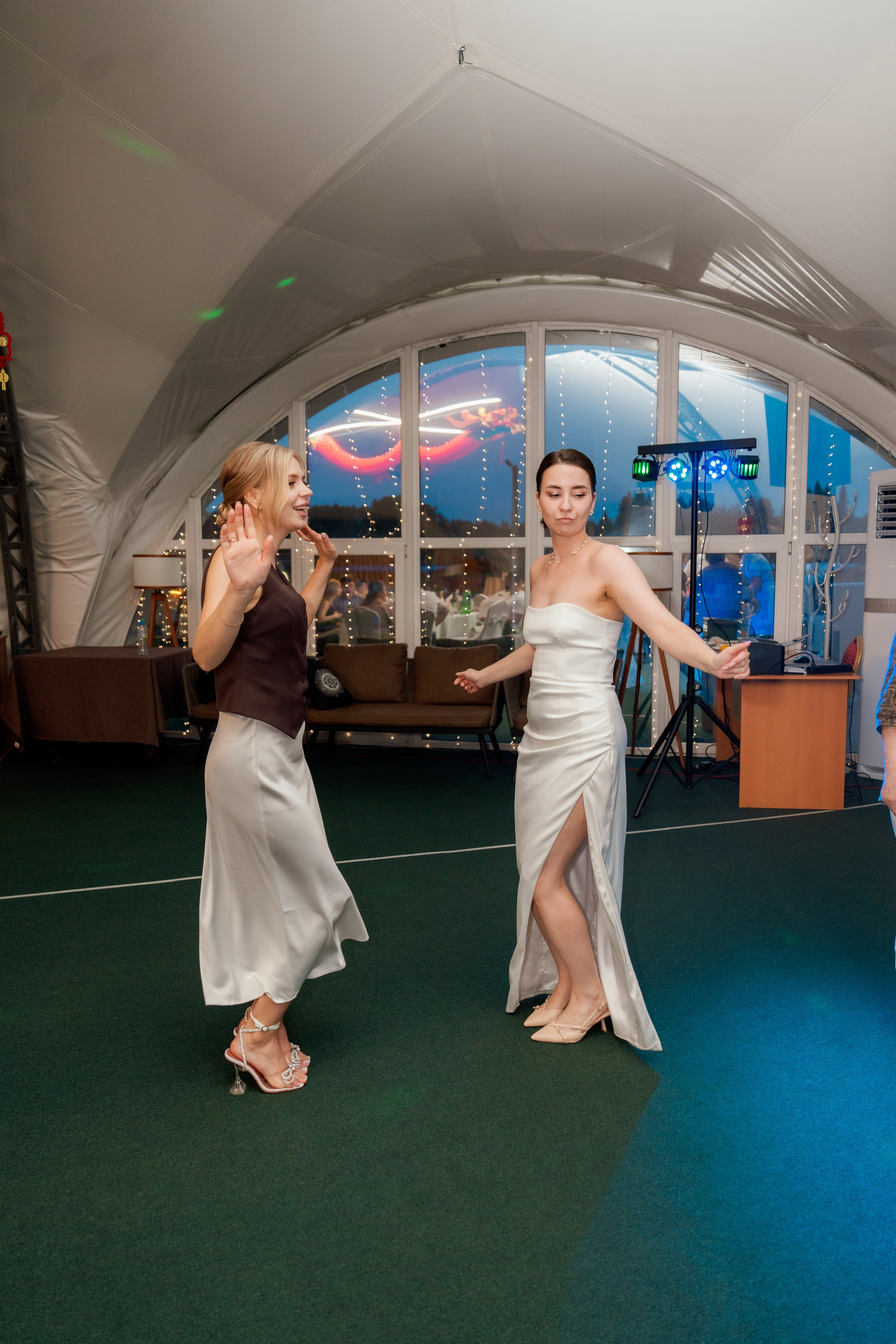 Влад и Наталья. Свадебный банкет. Свадебный фотограф Москва