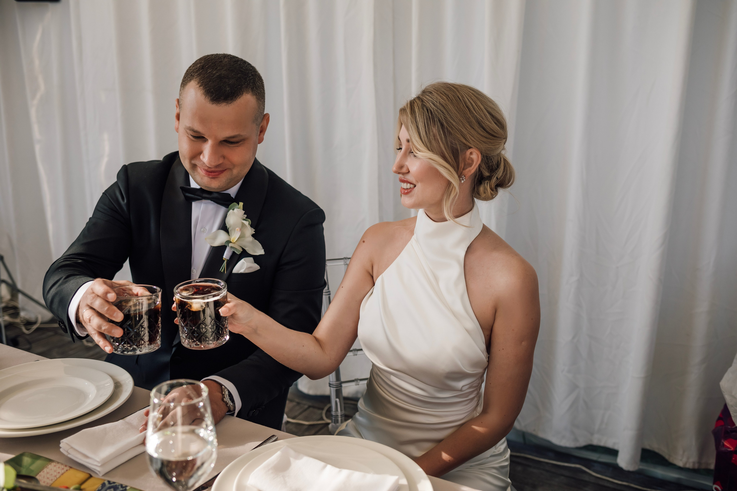 Ольга и Сергей. Свадьба в шатре. Свадебный и семейный фотограф в Москве Евгения Лисина