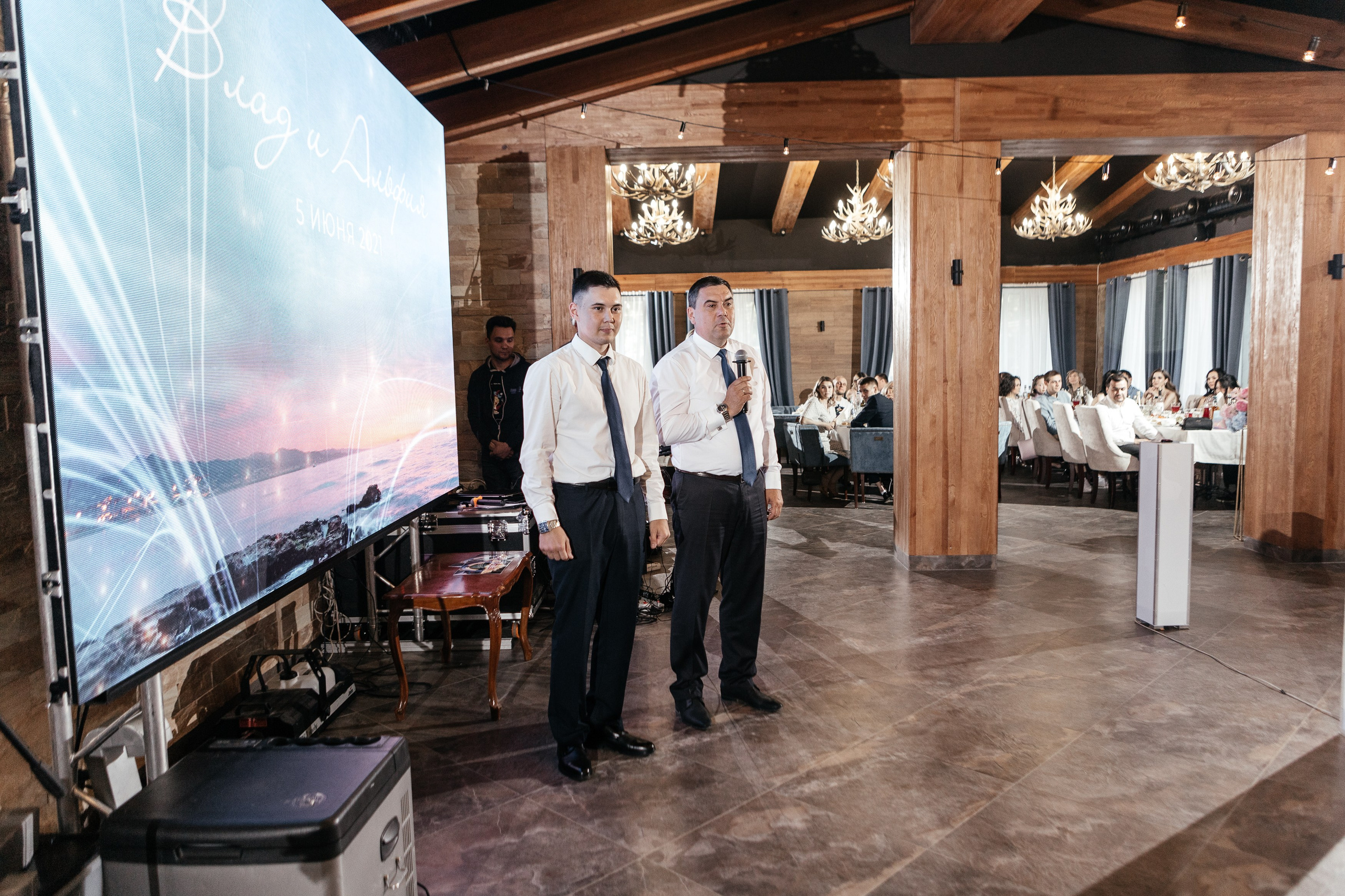 Свадебный фотограф Уфа — Руслан ГабдлисламовЖивые эмоции, красивые кадры, воспоминания на всю жизнь.Работаю по всей Республике Башкортоста. Свадебный фотограф Уфа Руслан Габдлисламов