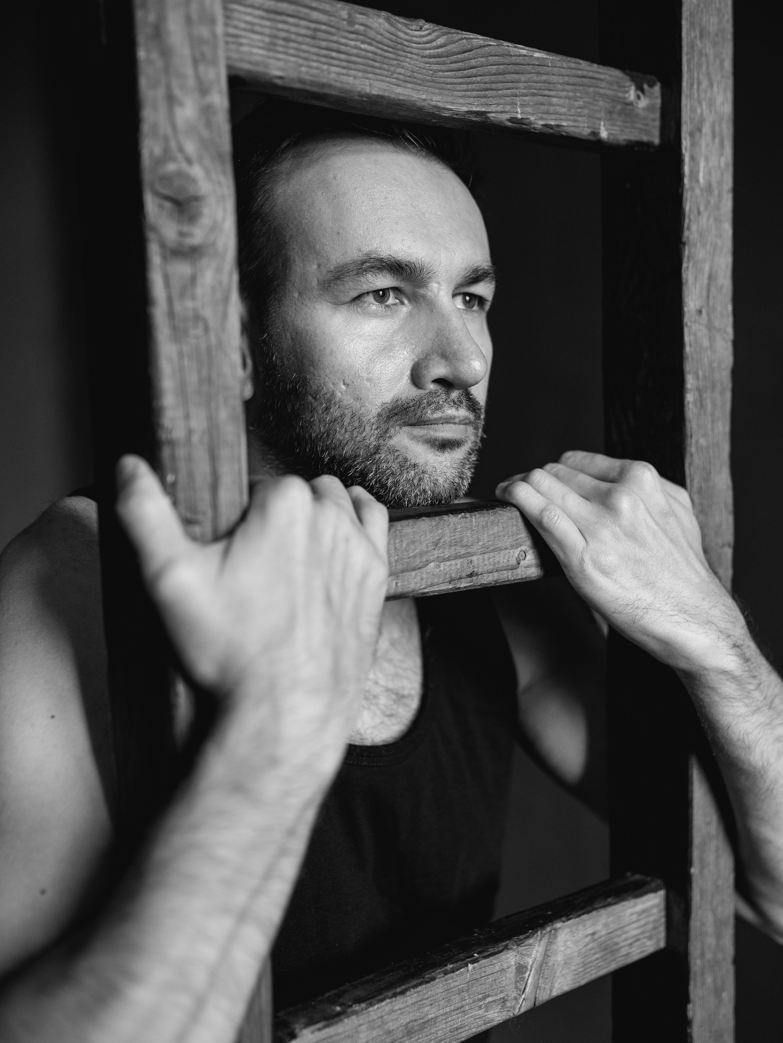 Артем. Фотосессия в Спб в студии, фотограф Панютина Марина